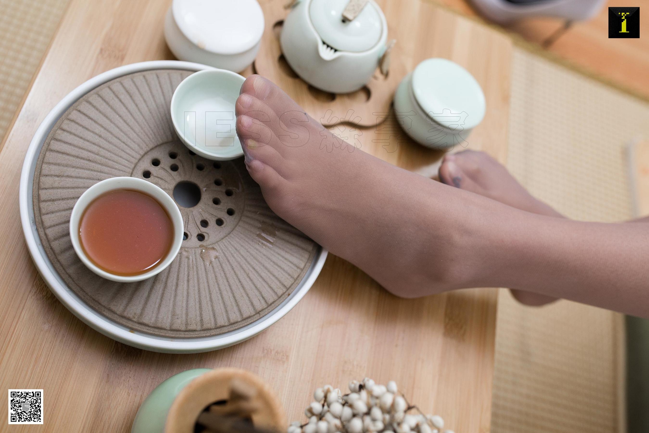 [IESS异思趣向] 模特：婉萍 《婉萍旗袍请茶》