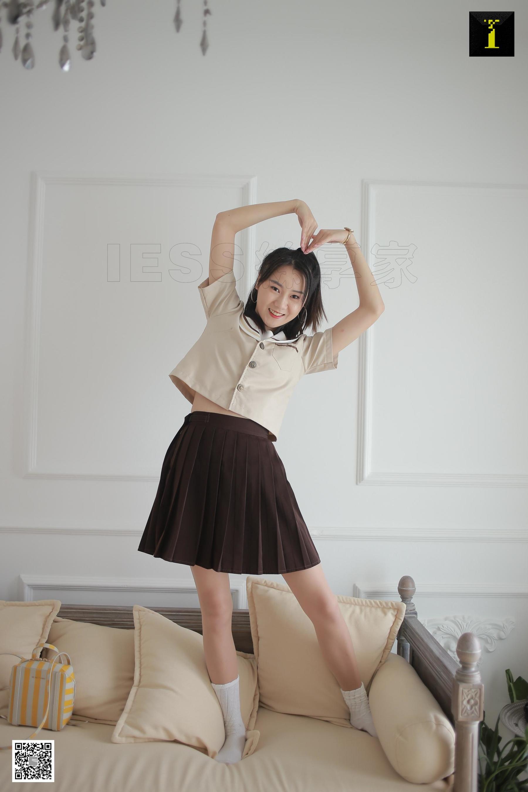 [IESS异思趣向] 模特：小衫 《小衫初尝JK棉袜》