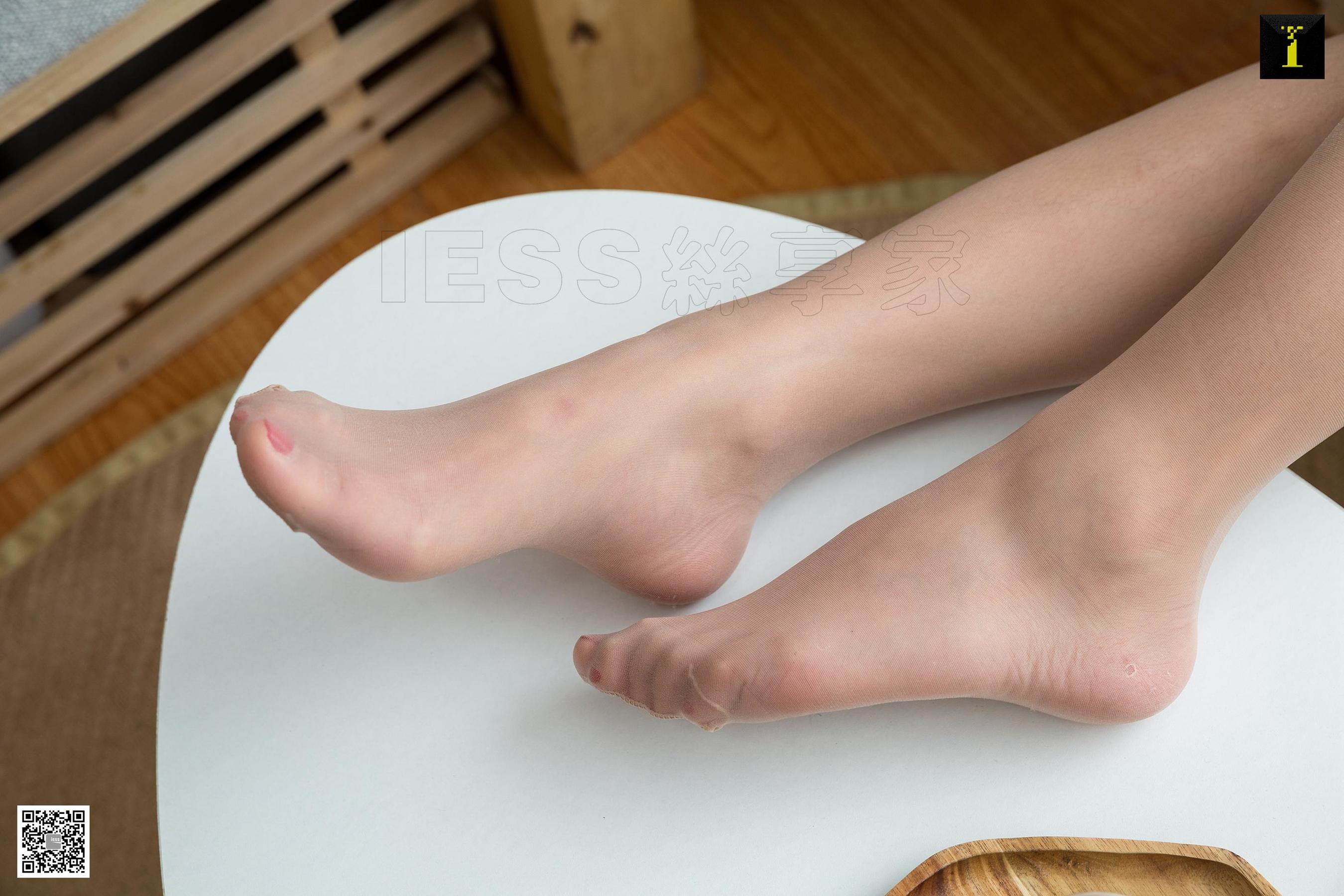 [IESS异思趣向] 模特：秋秋 《秋秋的粉红之梦》