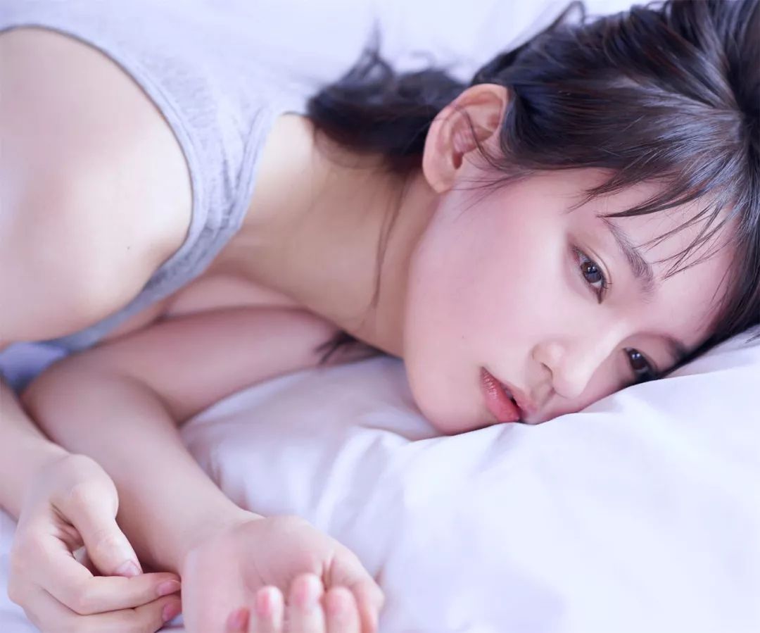 吉岡里帆 「ロングロングバケーション」(Kindle)