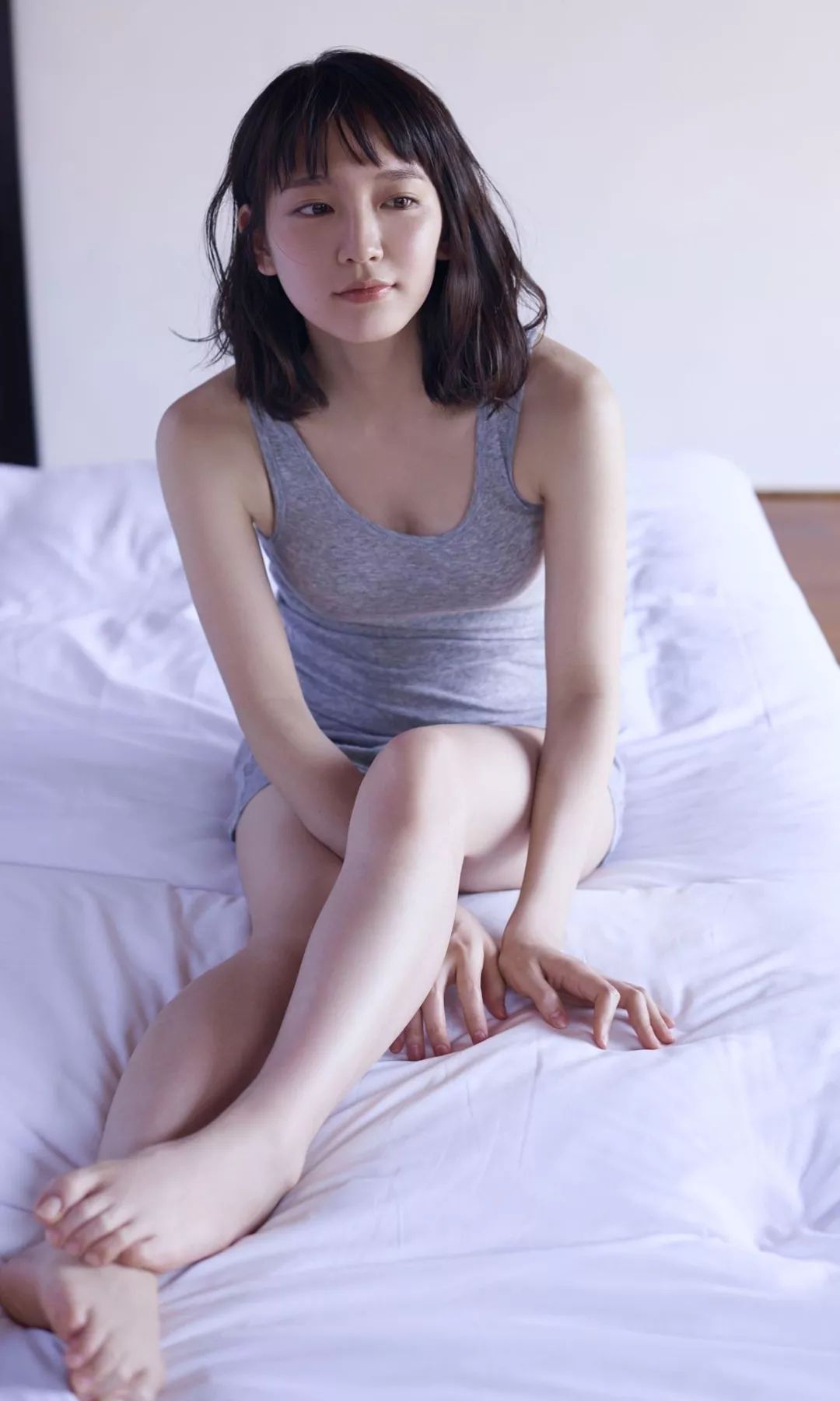 吉岡里帆 「ロングロングバケーション」(Kindle)