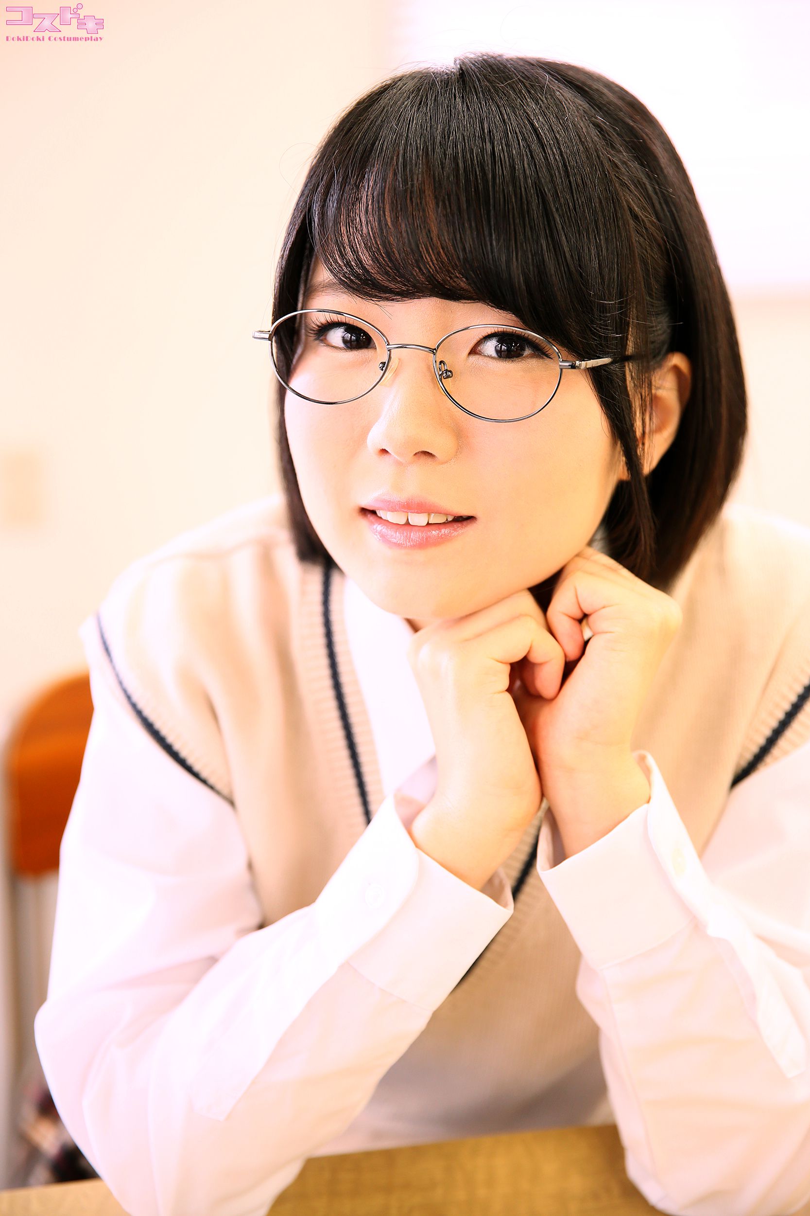[Cosdoki] Hikaru Misaki 美咲ヒカル misakihikaru_pic_seifukumegane1+2