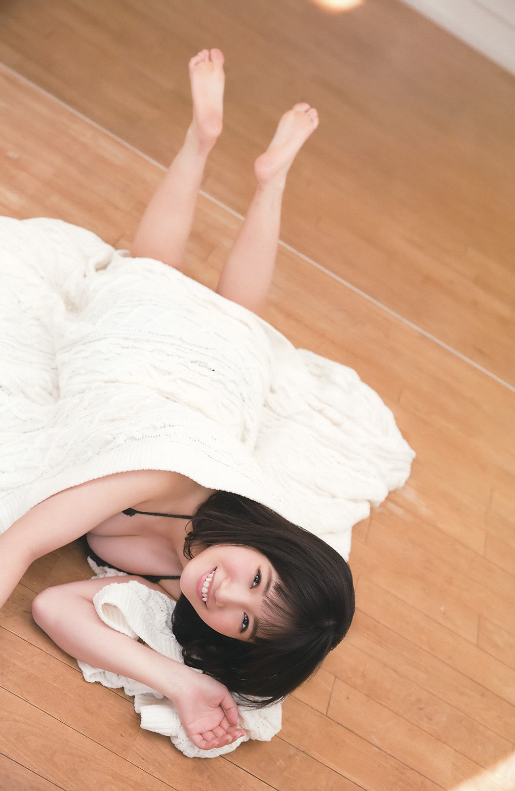 [Young Gangan] 2017年No.03 朝長美桜 月足天音 荒巻美咲