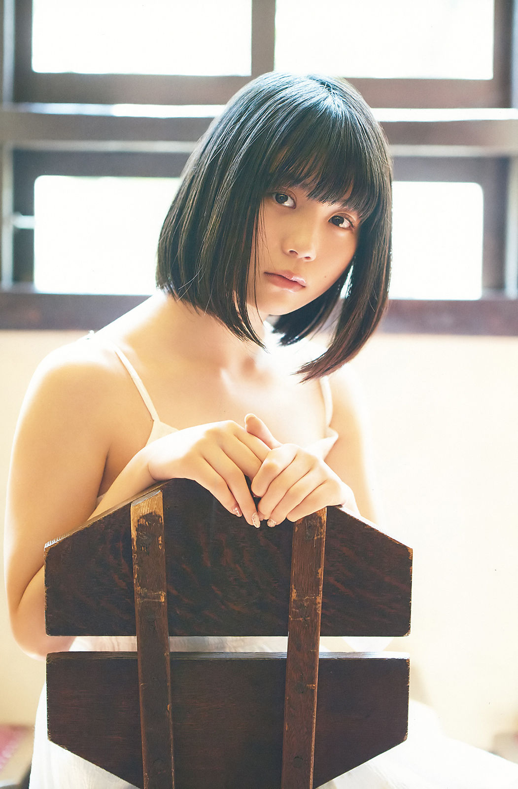 [Young Gangan] 2018年No.12 小畑優奈 大場美奈 林ゆめ