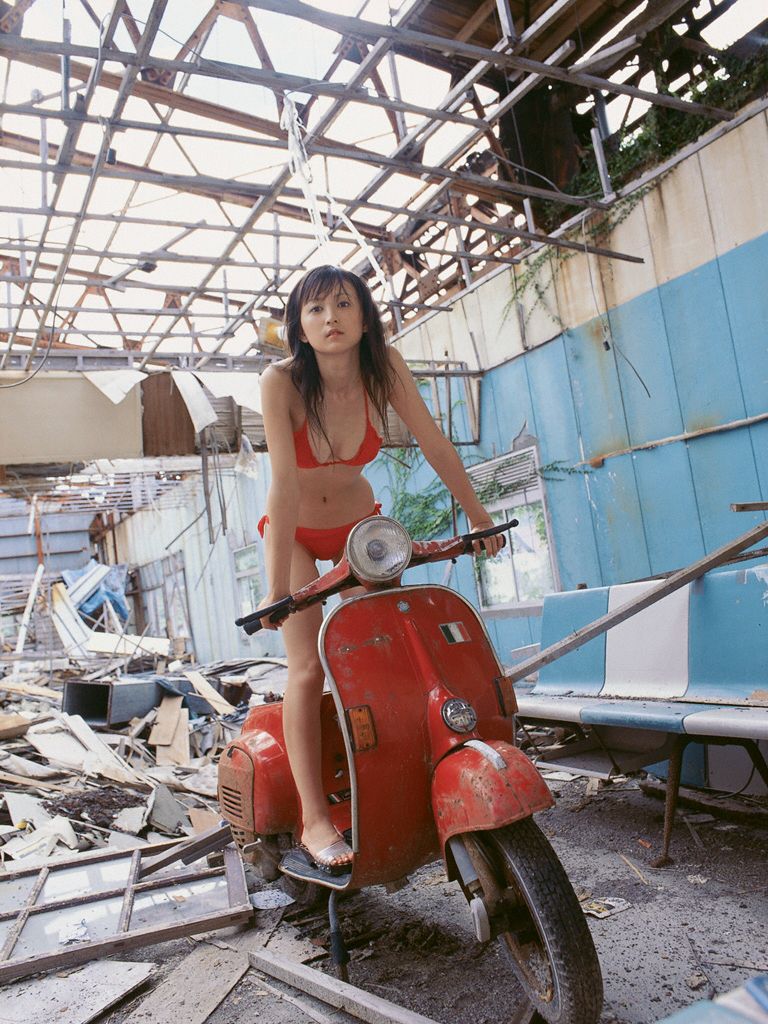 [Wanibooks] NO.10 Ayaka Komatsu 小松彩夏