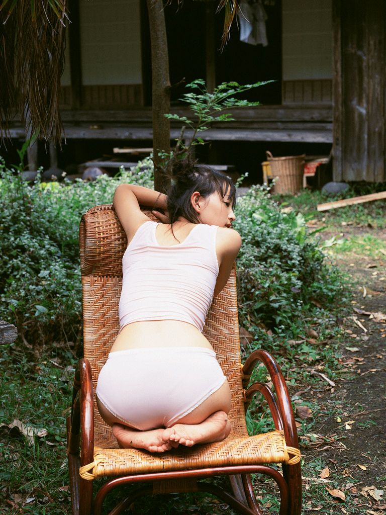 [Wanibooks] NO.10 Ayaka Komatsu 小松彩夏