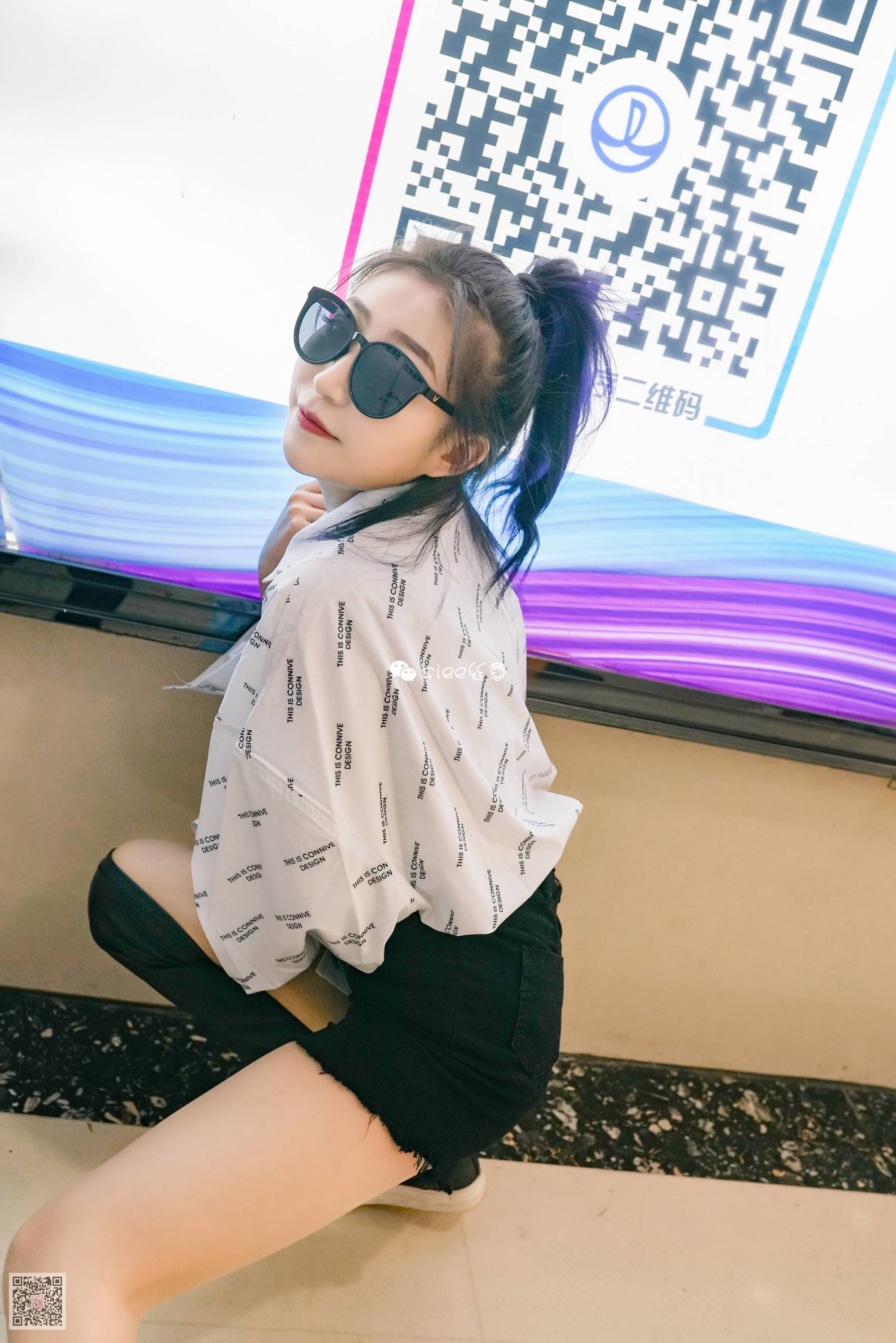 [丝意SIEE] 婷婷 长筒靴配肤色絲，小性感