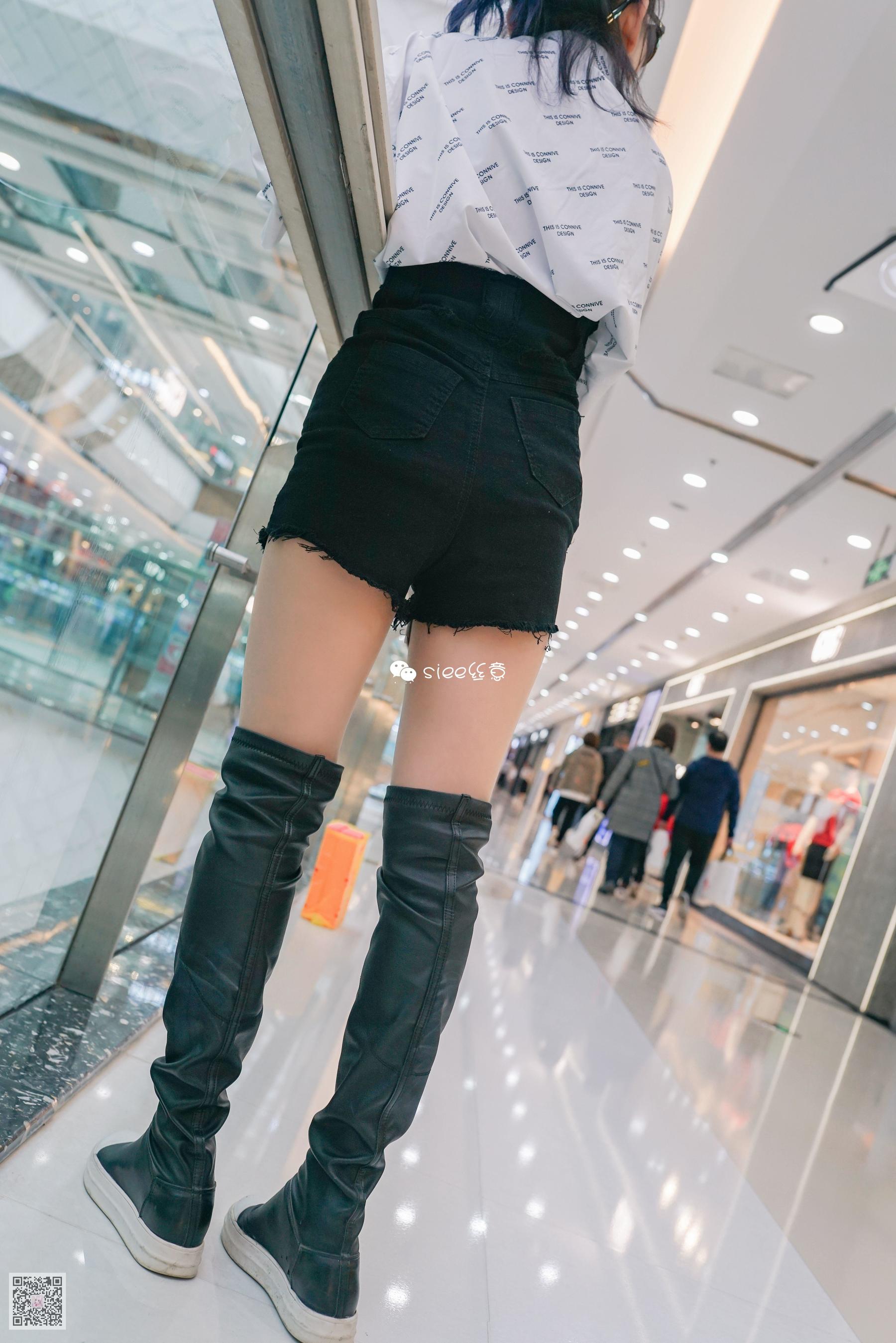 [丝意SIEE] 婷婷 长筒靴配肤色絲，小性感