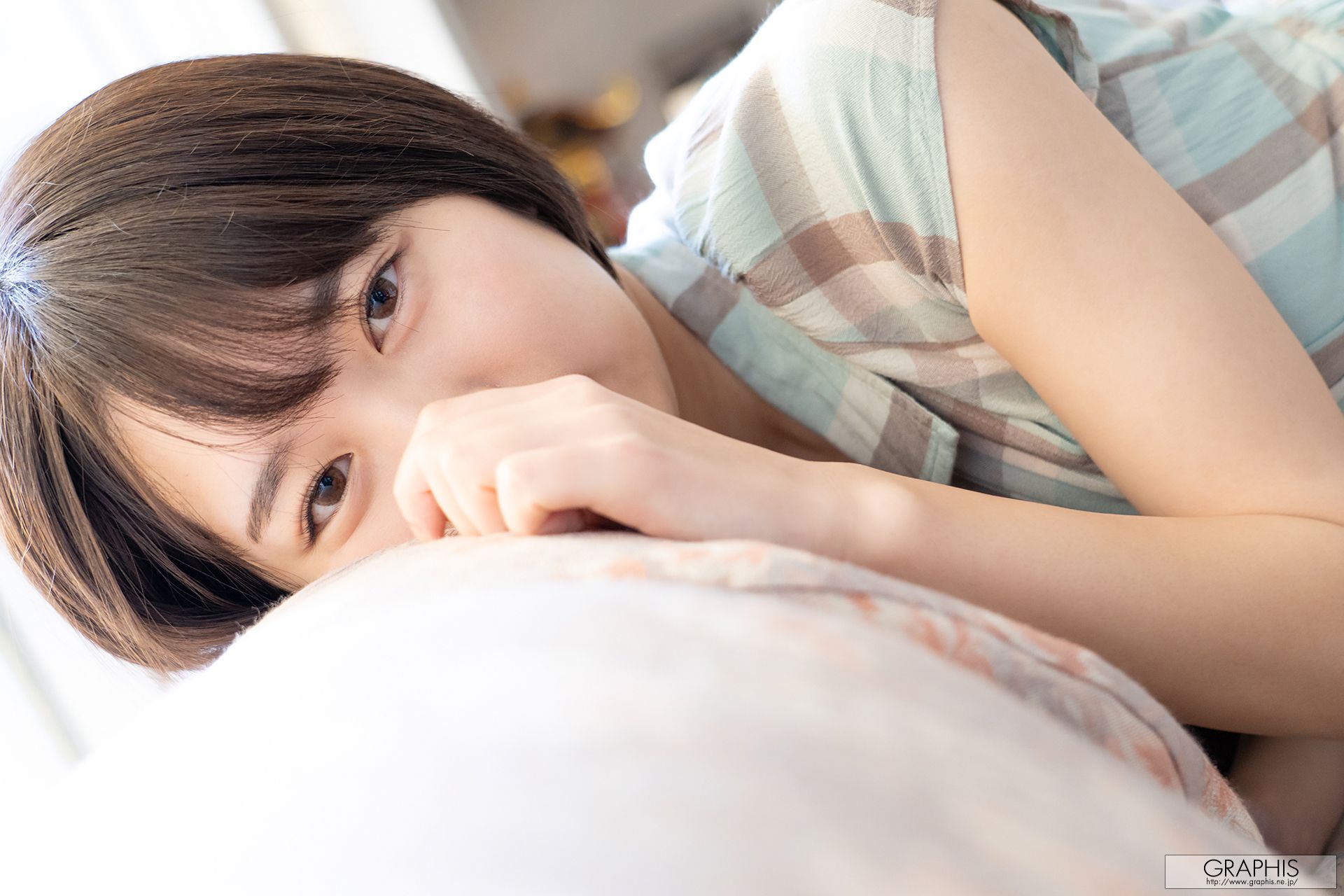 [Graphis] Gals446 Shiho Fujie 藤江史帆 Pele clara