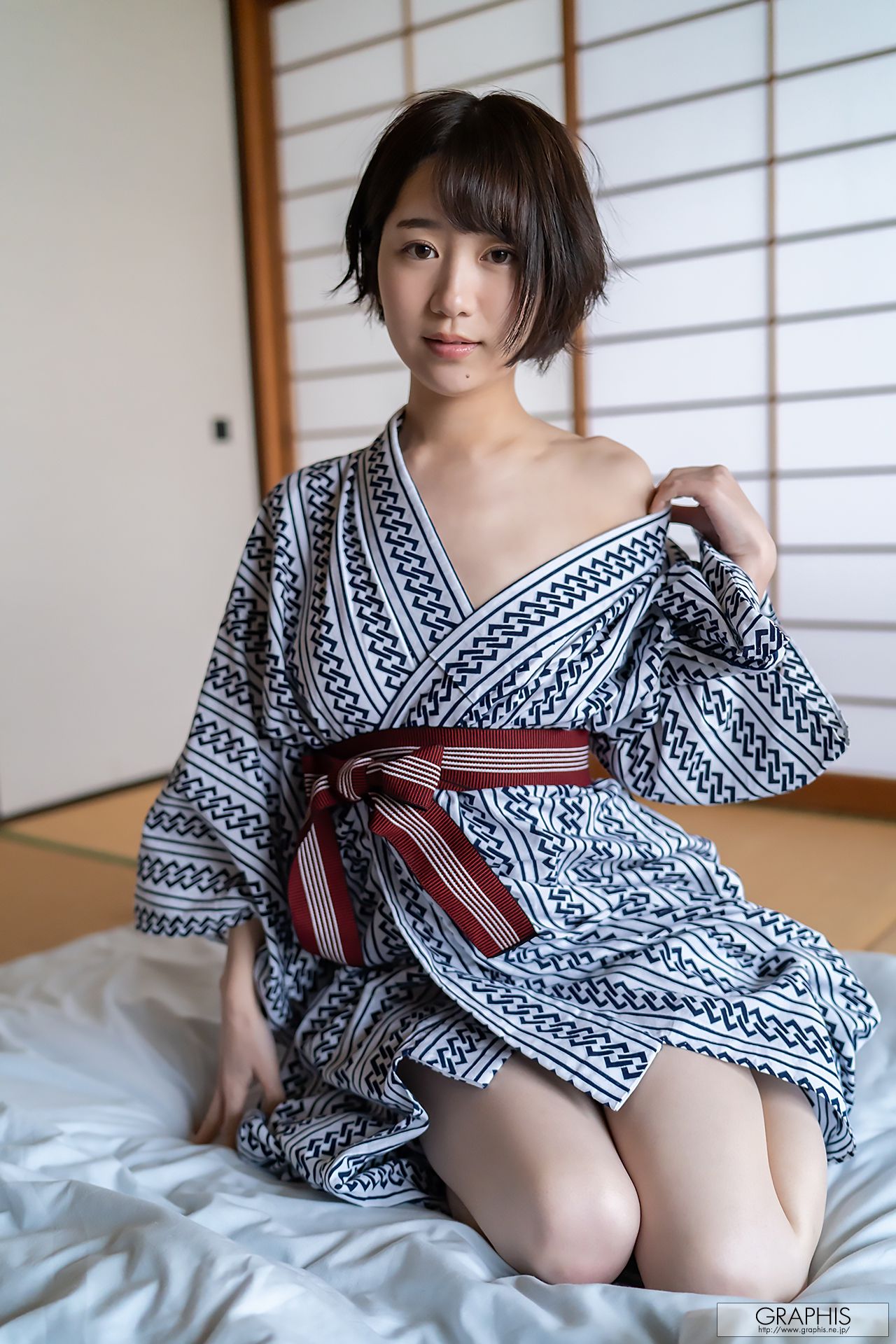 [Graphis] Gals446 Shiho Fujie 藤江史帆 Pele clara