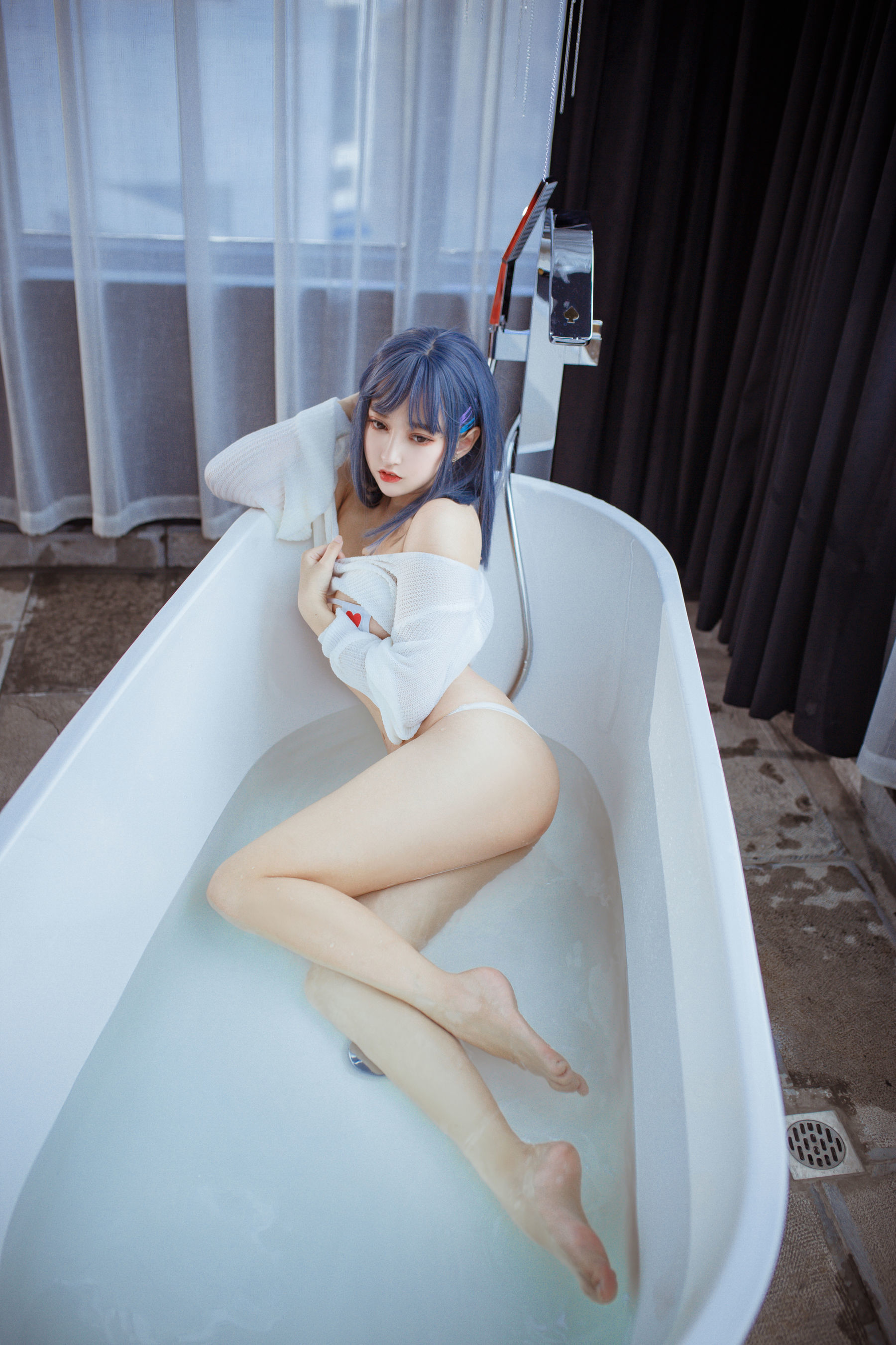 [萝莉COS] 斗鱼米线线sama - 浴缸