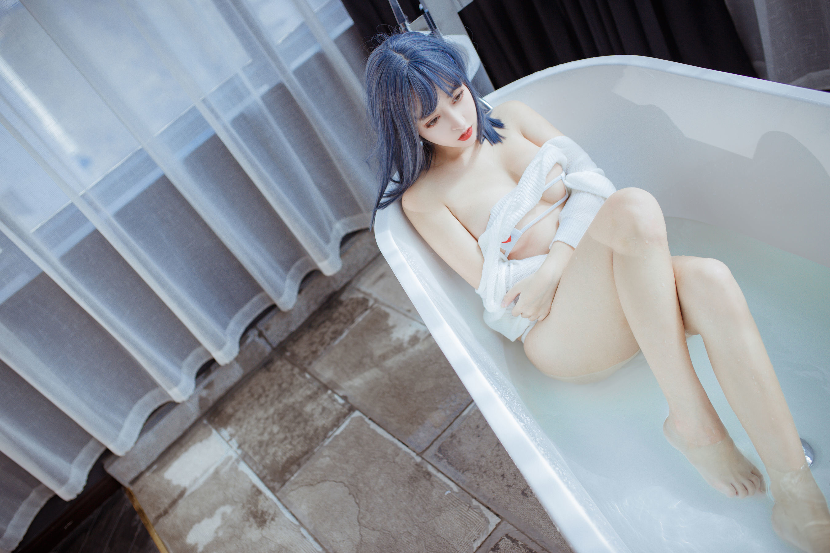 [萝莉COS] 斗鱼米线线sama - 浴缸