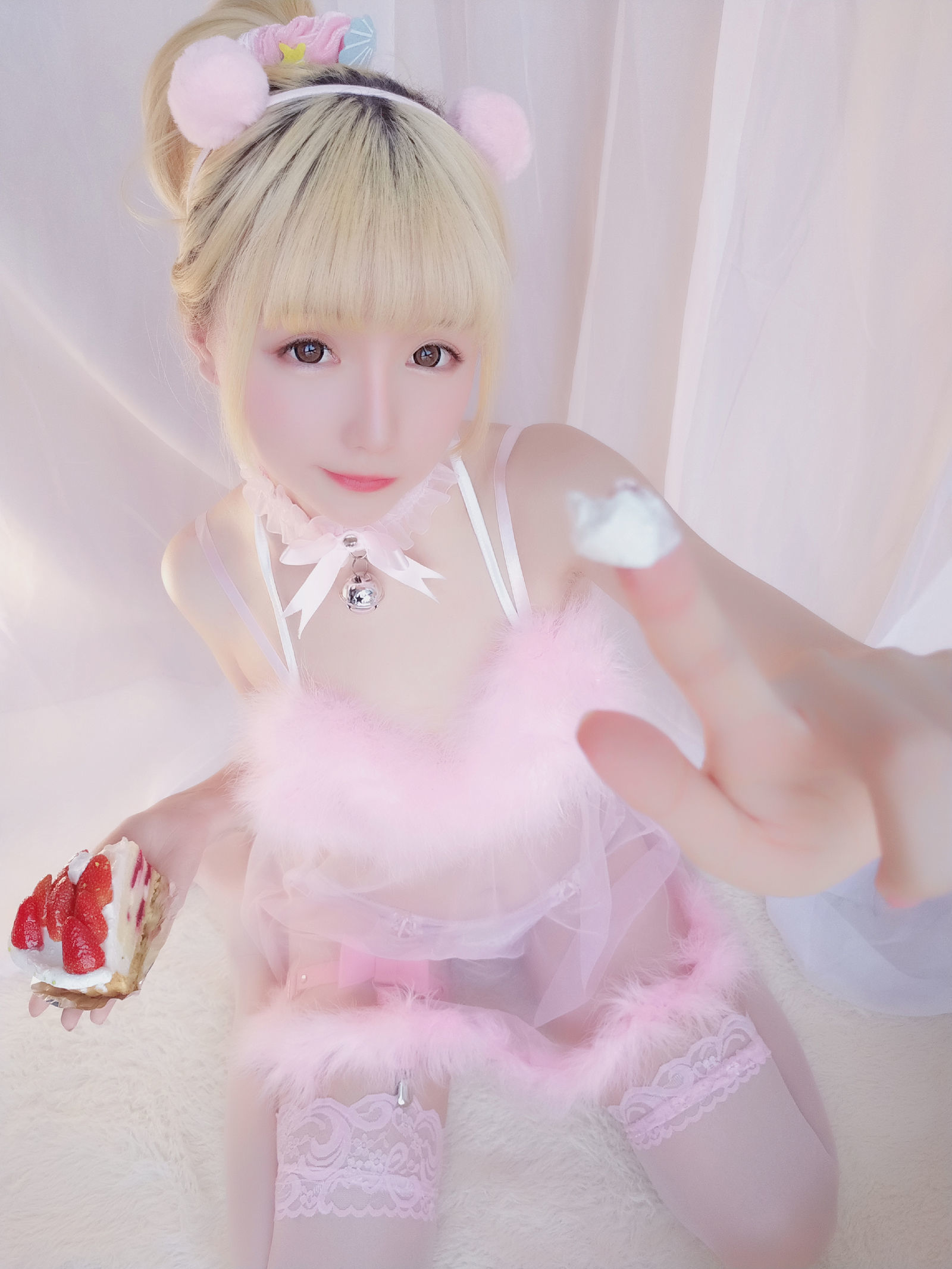 [萝莉COS] 星之迟迟 VOL.09 草莓睡衣包