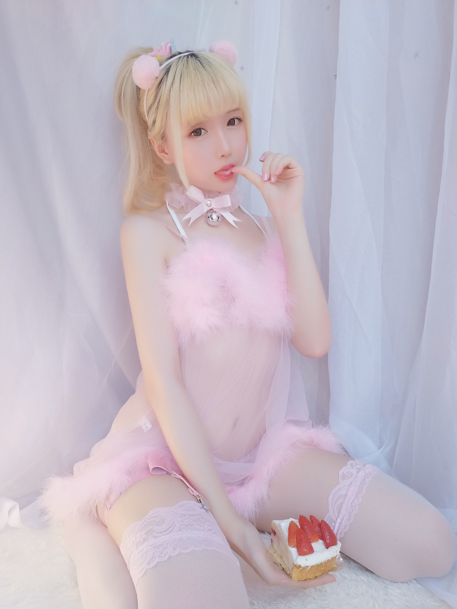 [萝莉COS] 星之迟迟 VOL.09 草莓睡衣包