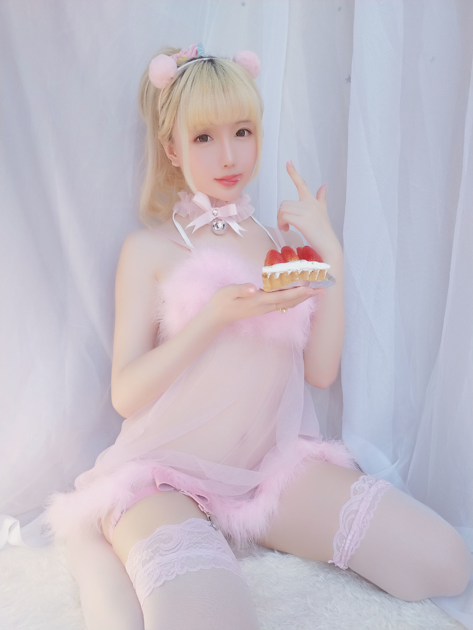 [萝莉COS] 星之迟迟 VOL.09 草莓睡衣包