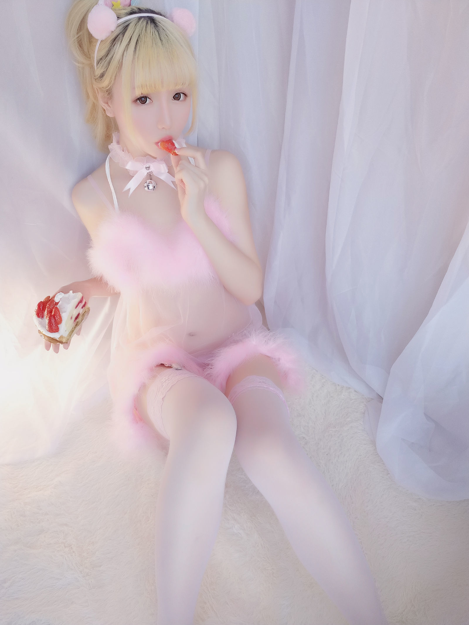 [萝莉COS] 星之迟迟 VOL.09 草莓睡衣包