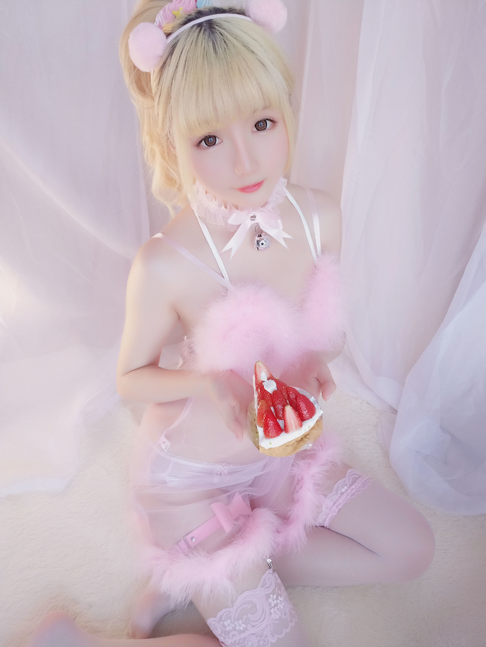 [萝莉COS] 星之迟迟 VOL.09 草莓睡衣包
