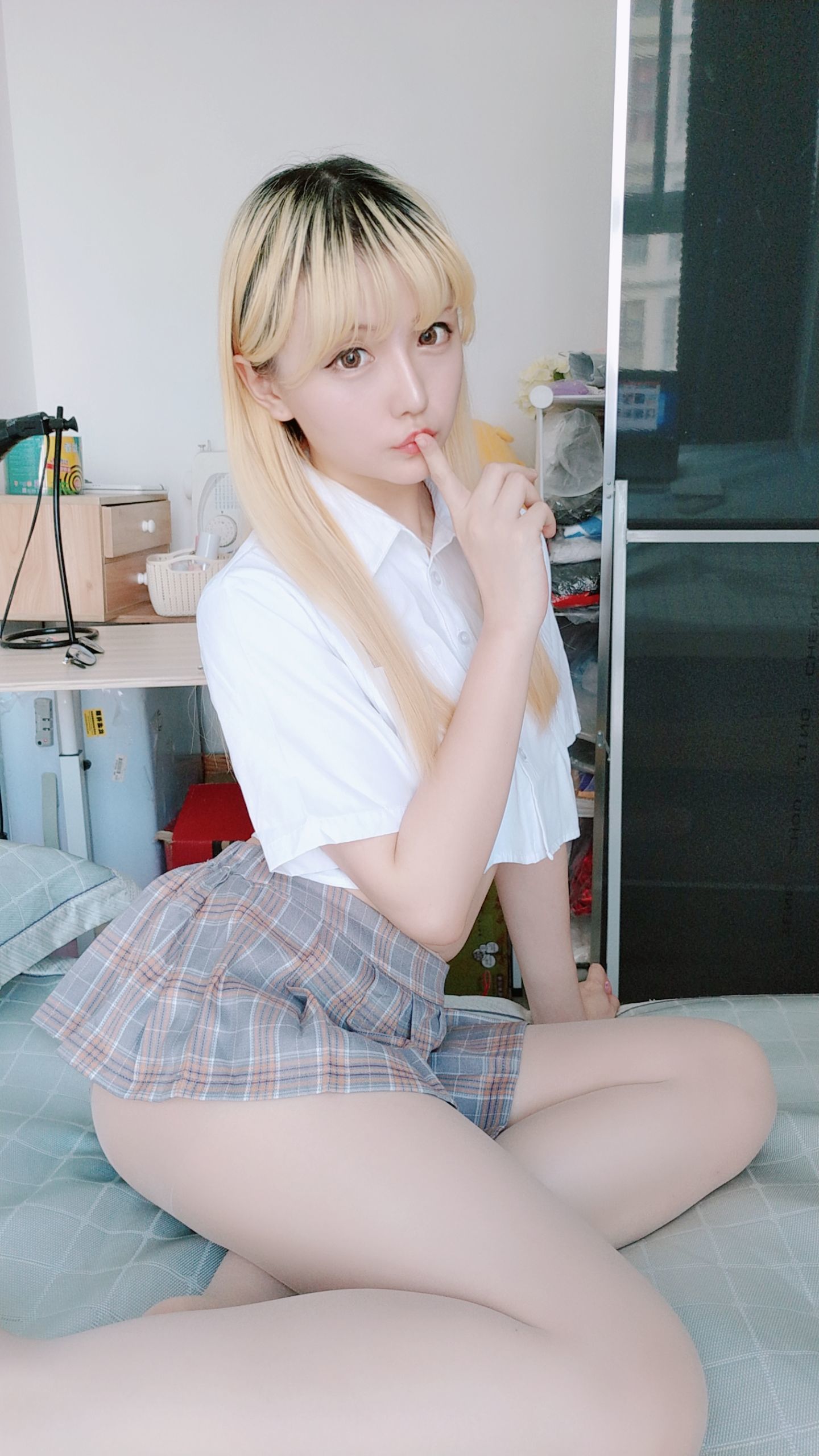 [萝莉COS] 星之迟迟 - 短裙制服