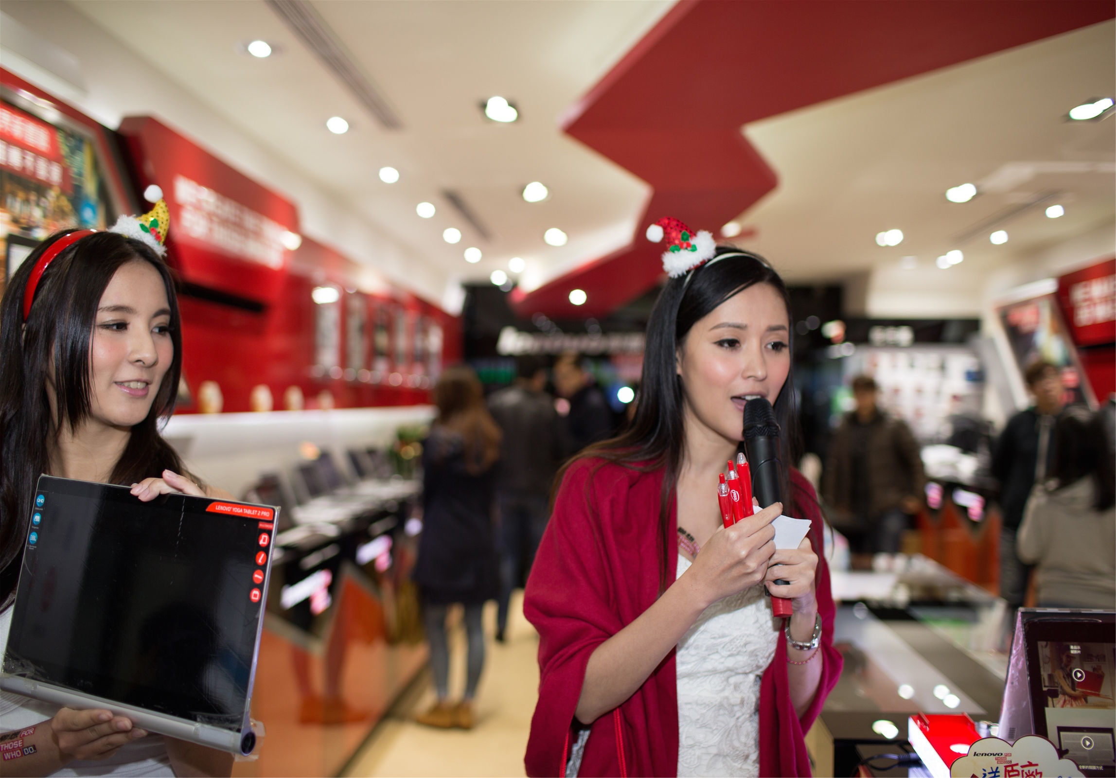 [台湾美女] 杜可薇Avy 台北市光华商场 联想柜台促销员