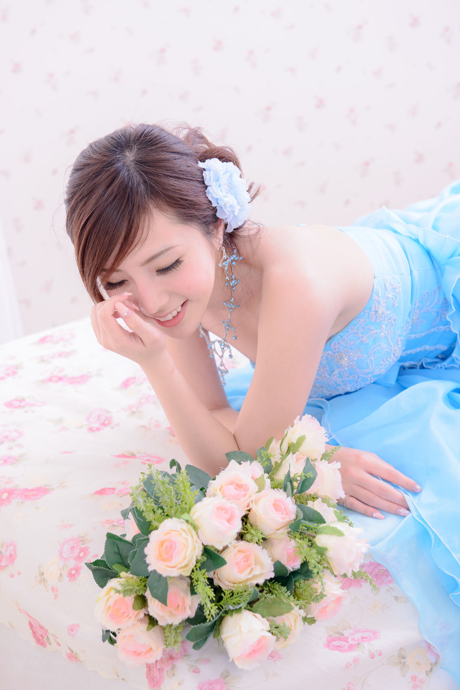 [台湾美女] 陈思颖 蓝白婚纱影集
