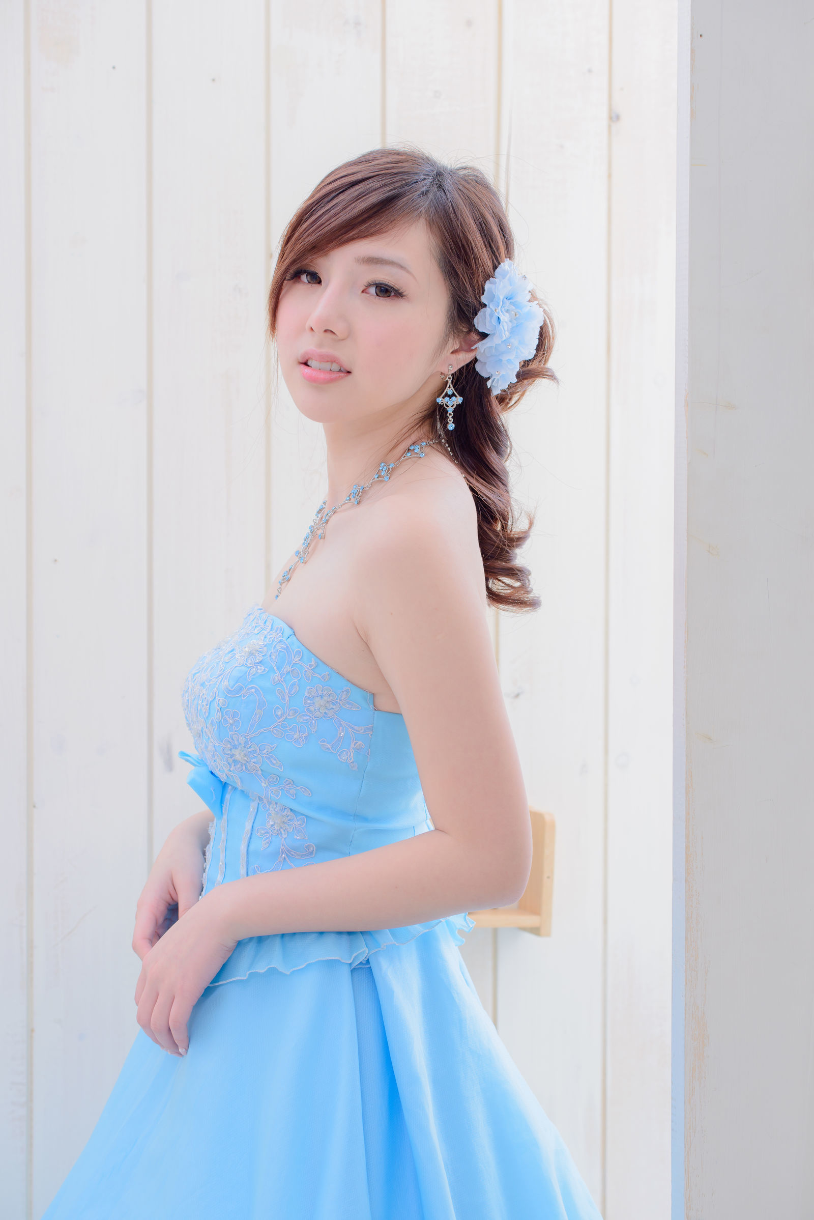 [台湾美女] 陈思颖 蓝白婚纱影集