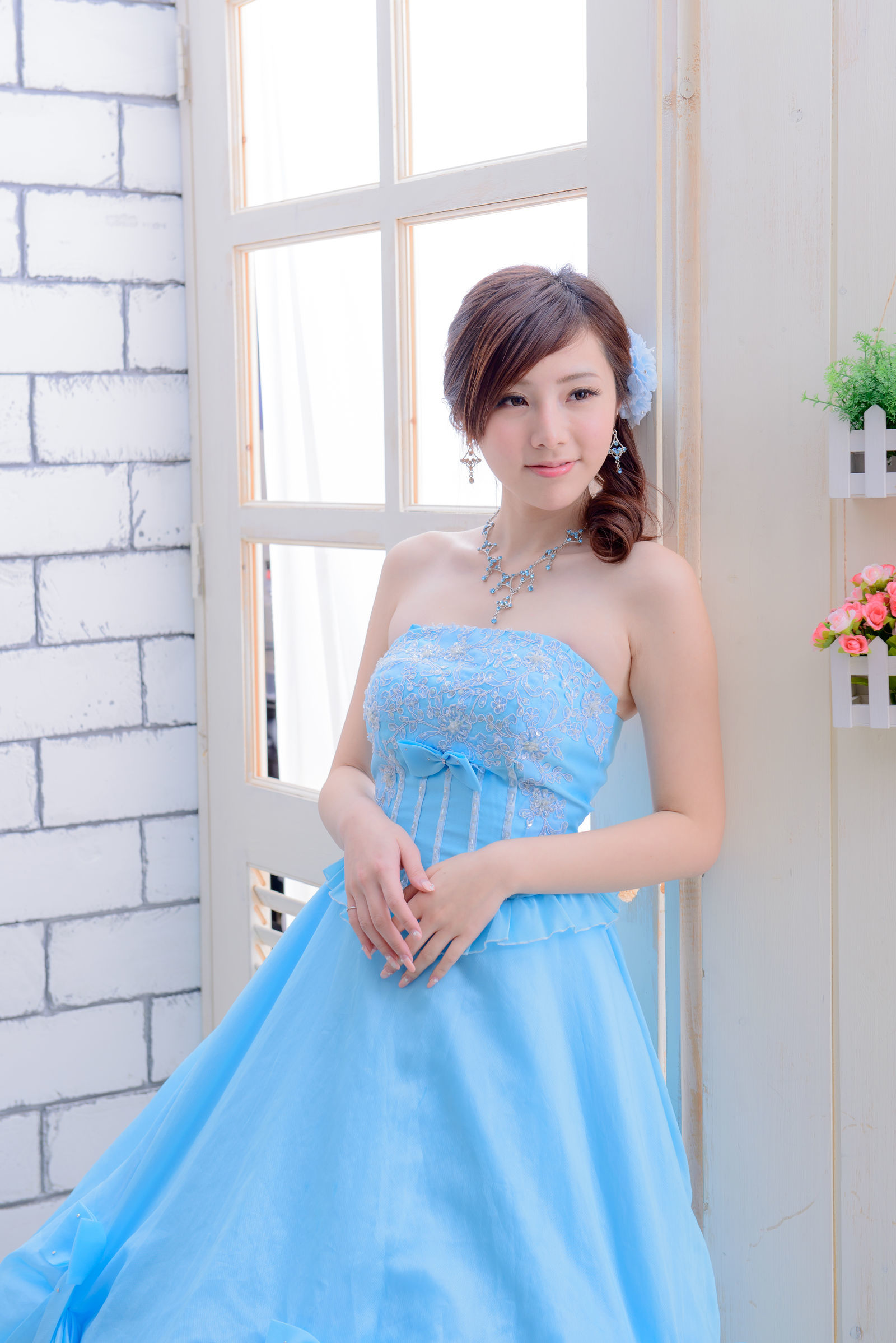 [台湾美女] 陈思颖 蓝白婚纱影集