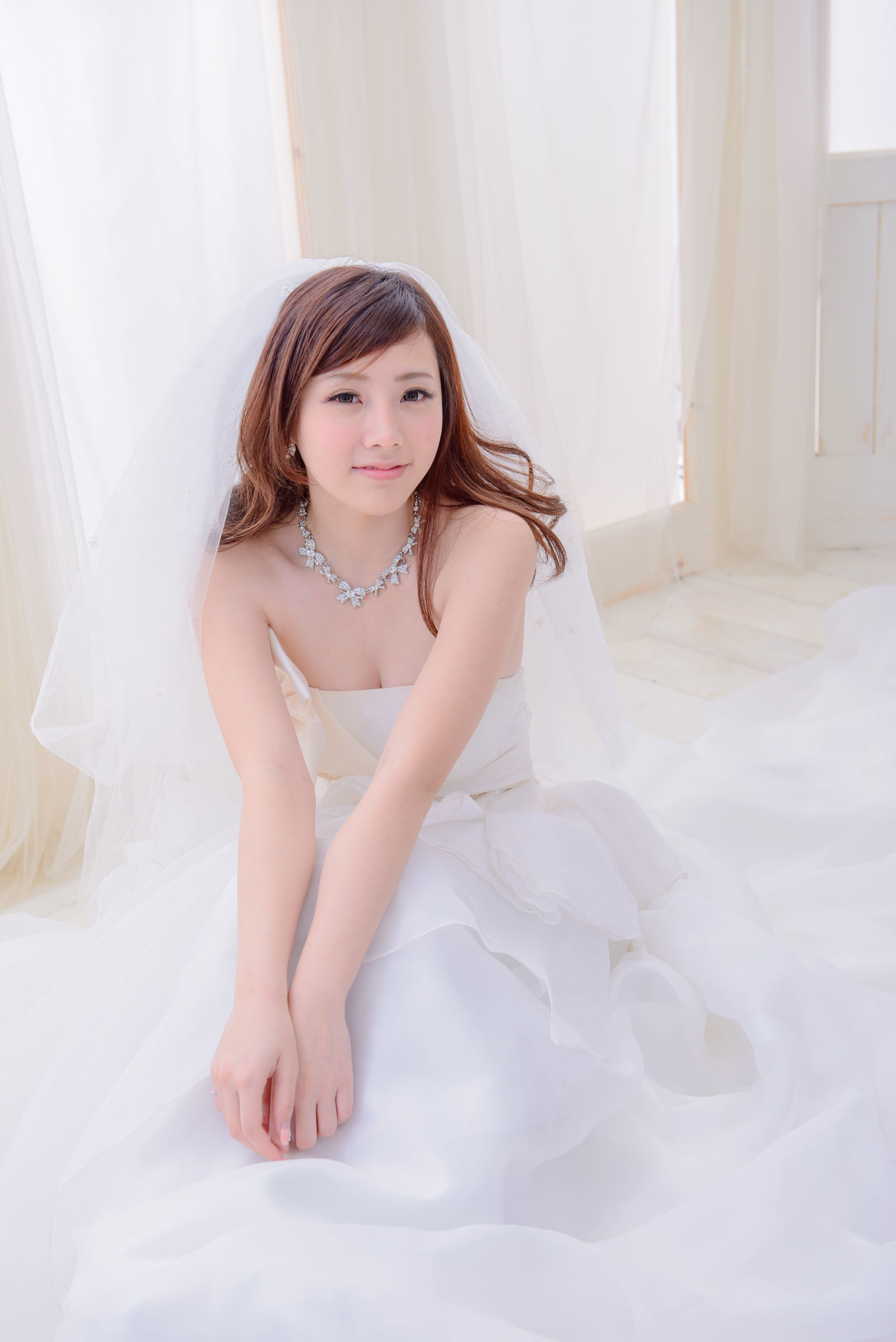 [台湾美女] 陈思颖 蓝白婚纱影集