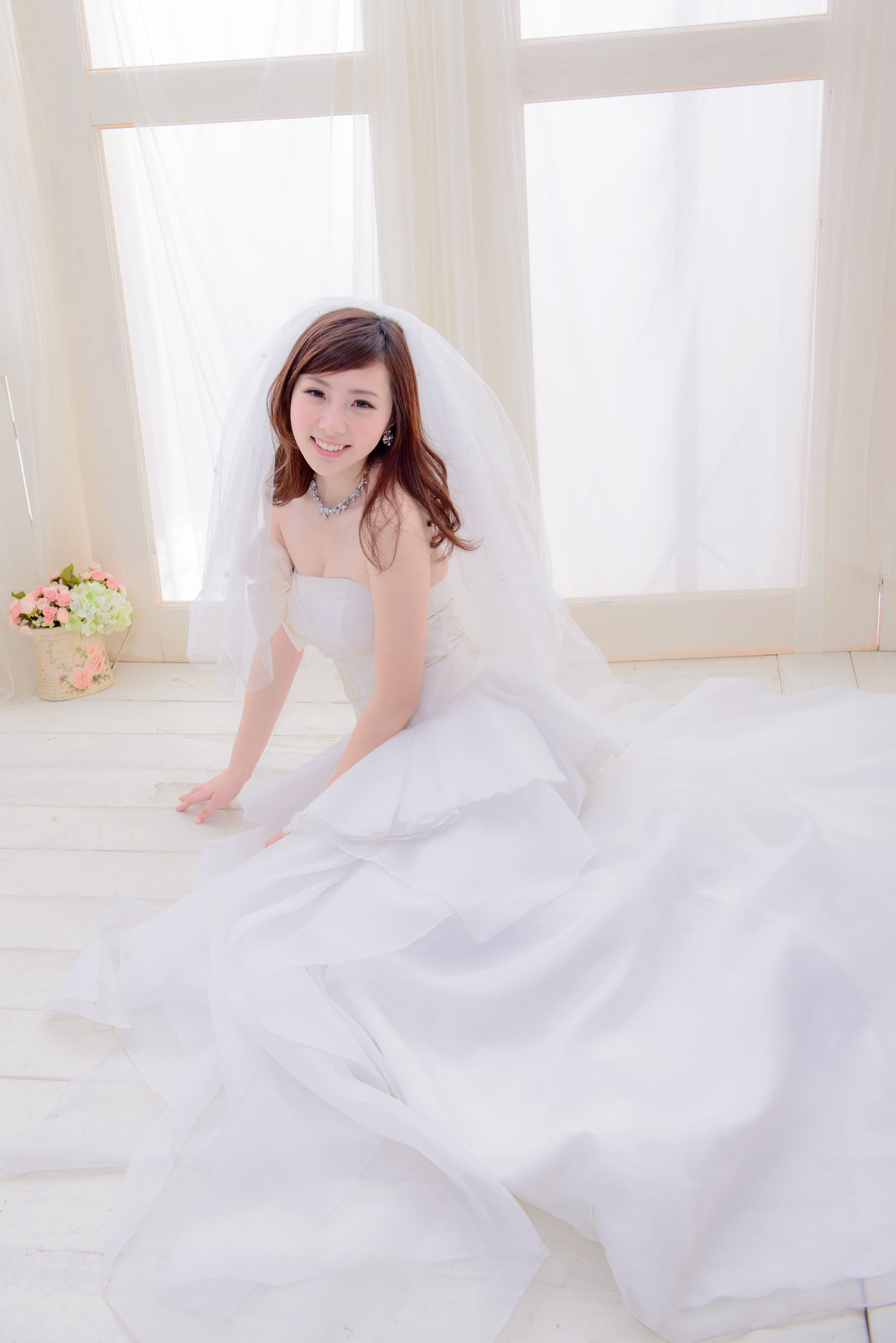 [台湾美女] 陈思颖 蓝白婚纱影集