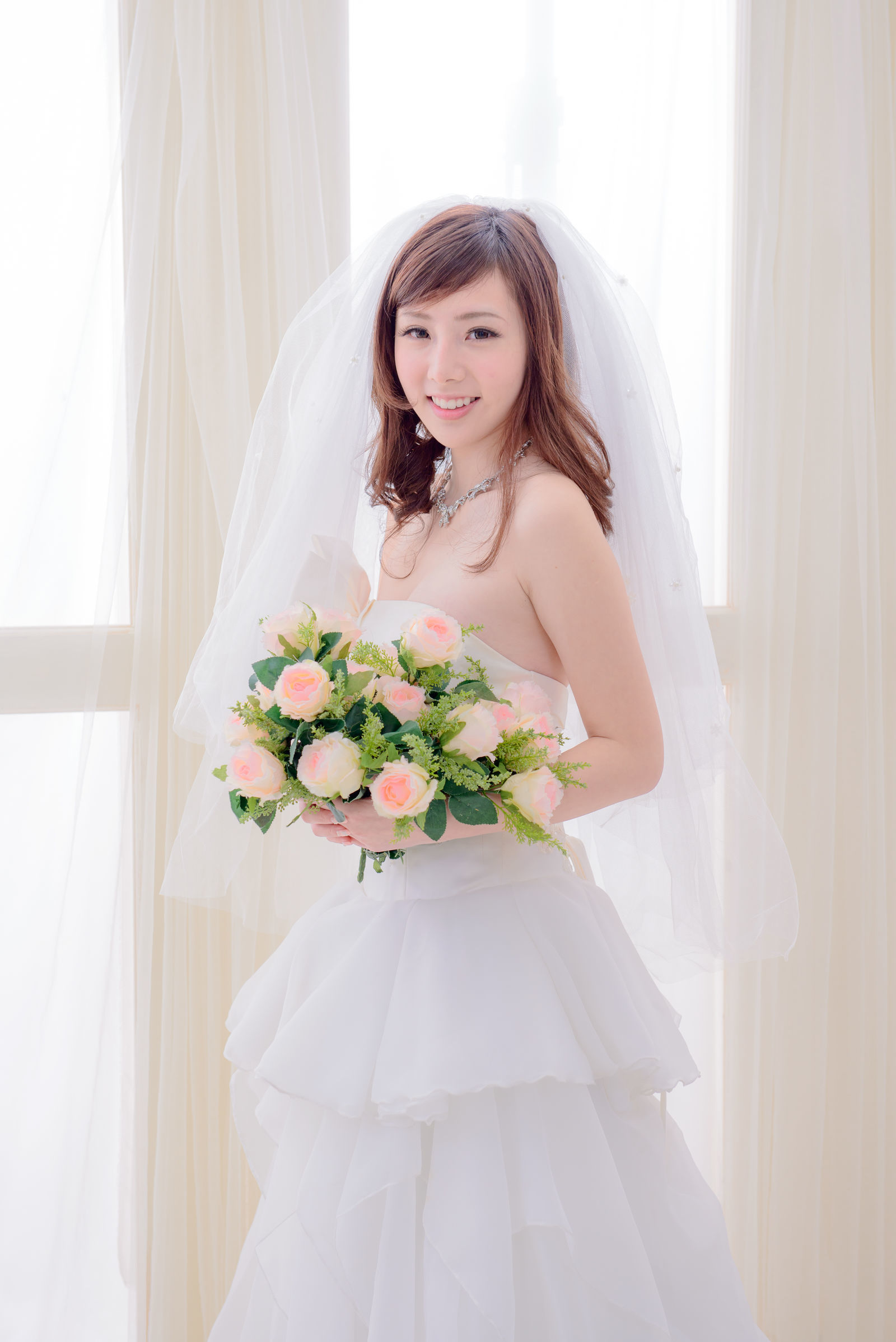 [台湾美女] 陈思颖 蓝白婚纱影集
