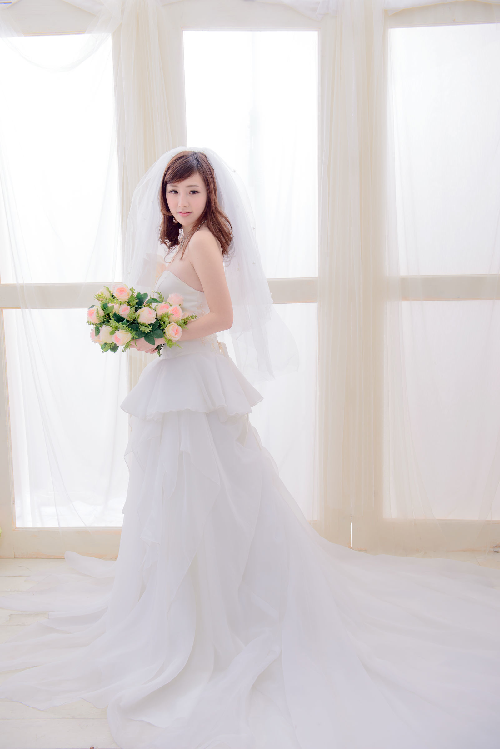 [台湾美女] 陈思颖 蓝白婚纱影集