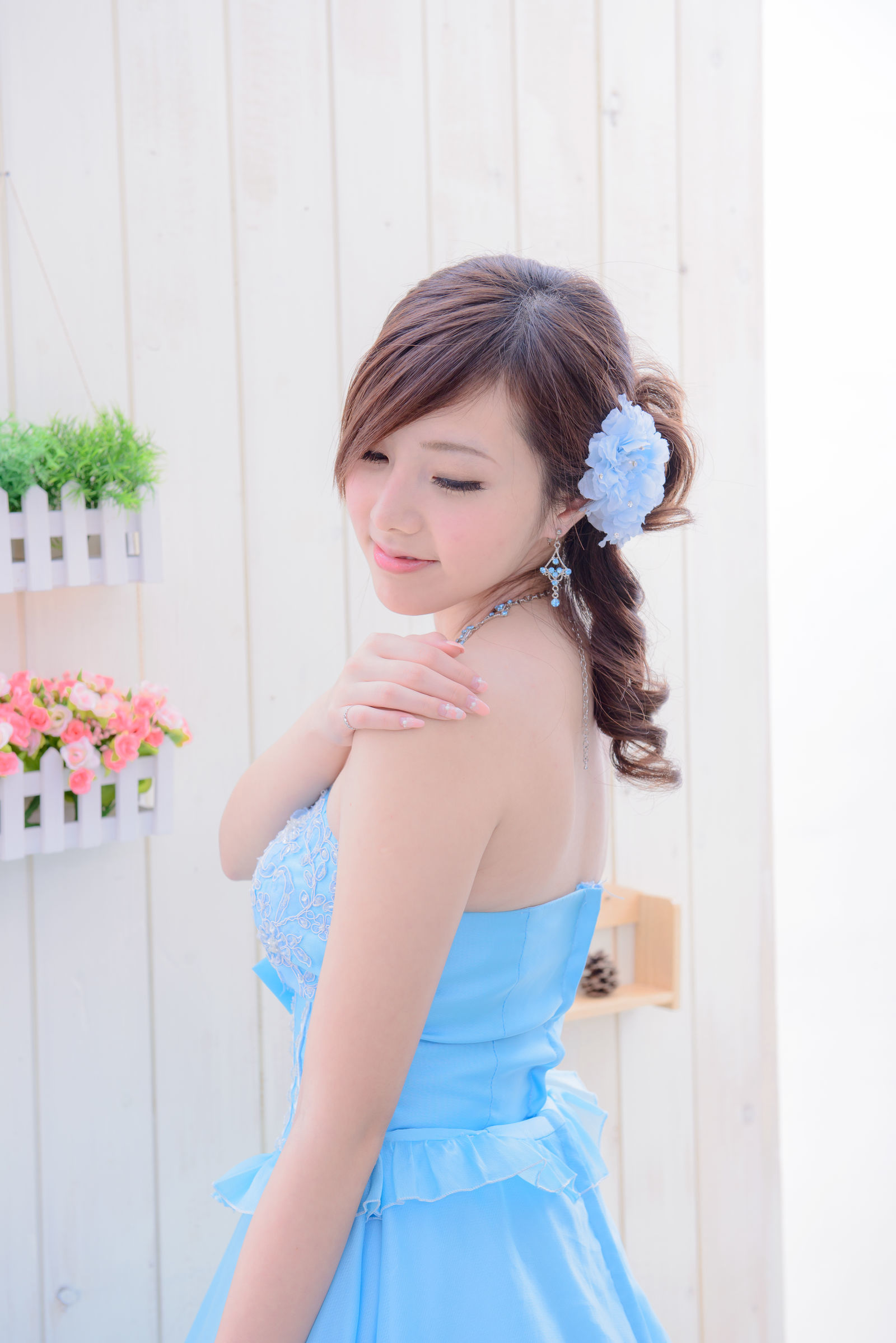 [台湾美女] 陈思颖 蓝白婚纱影集