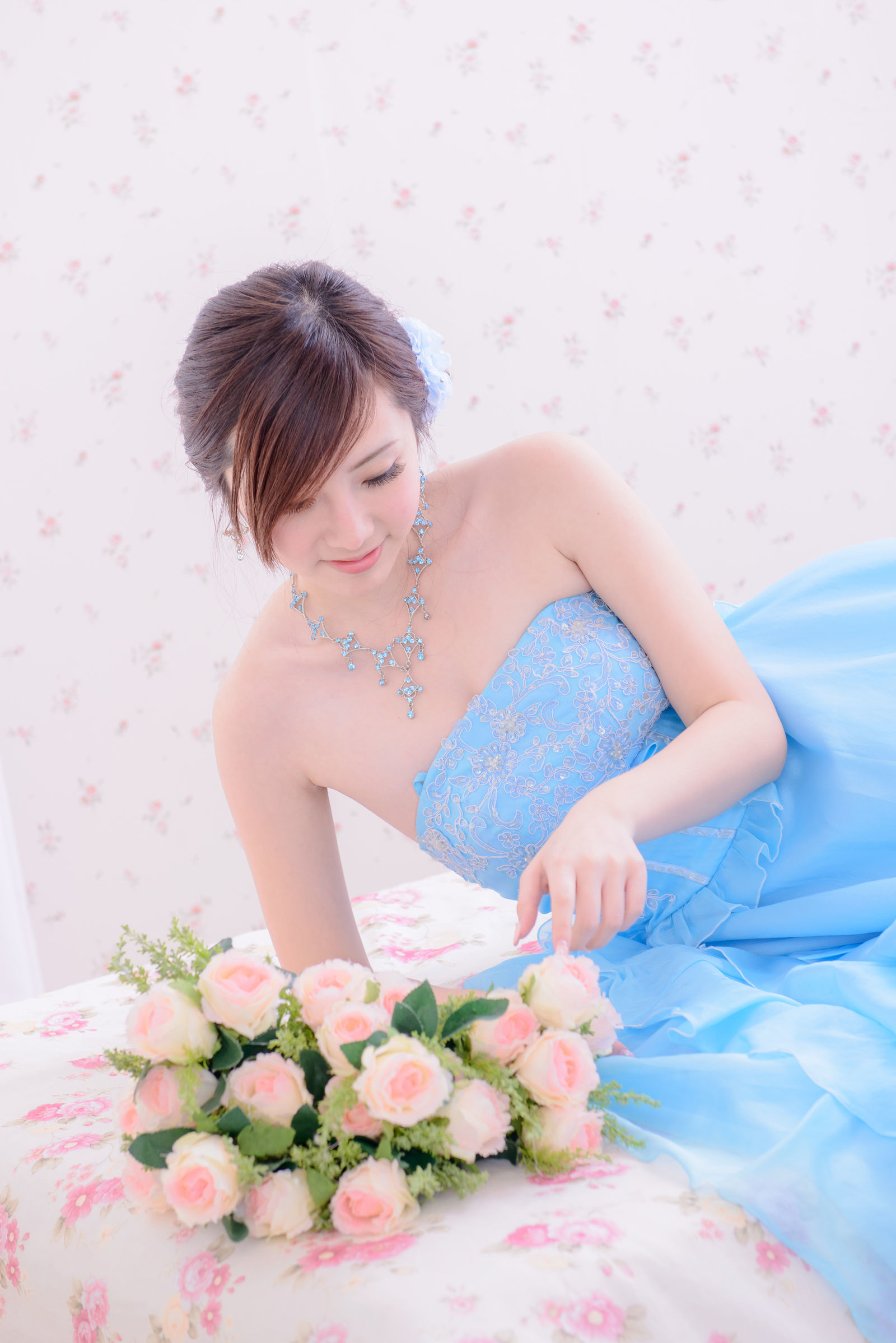 [台湾美女] 陈思颖 蓝白婚纱影集