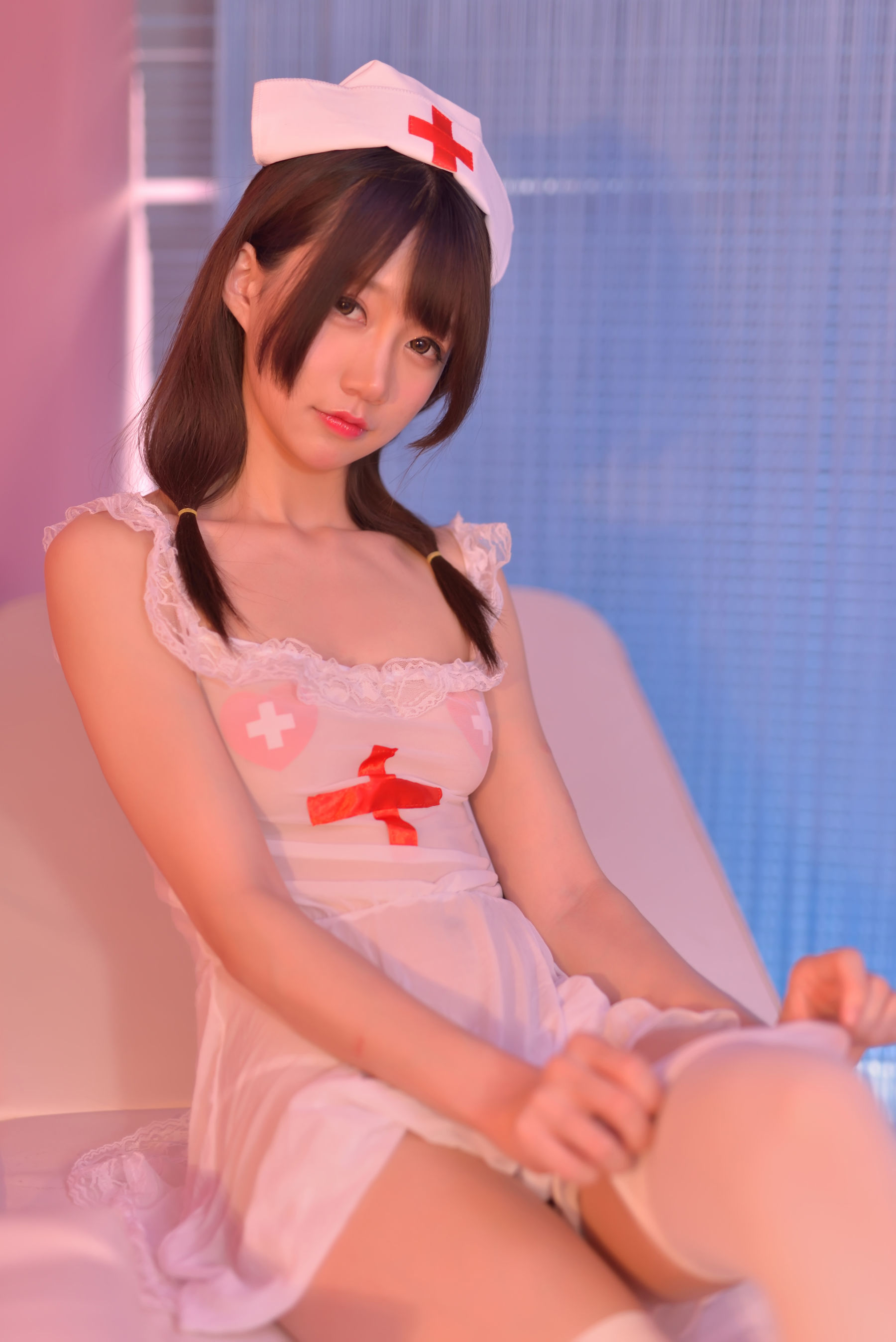 [萝莉COS] NAGISA魔物喵 VOL.04 性感看护师