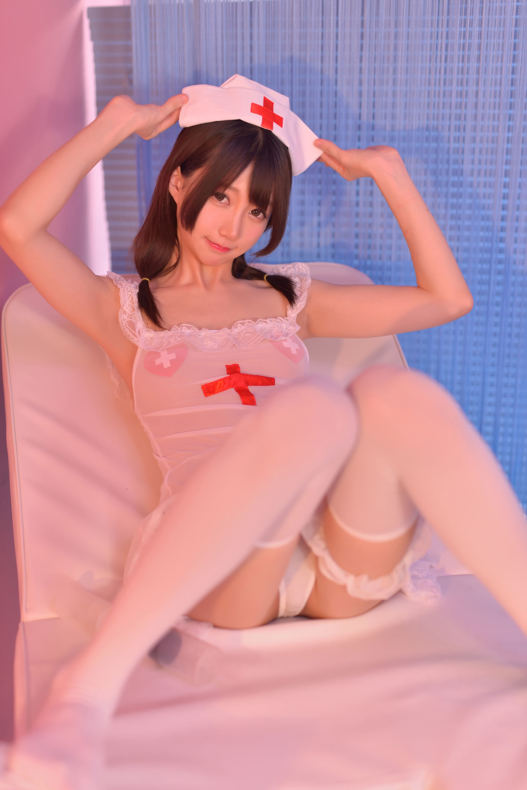 [萝莉COS] NAGISA魔物喵 VOL.04 性感看护师