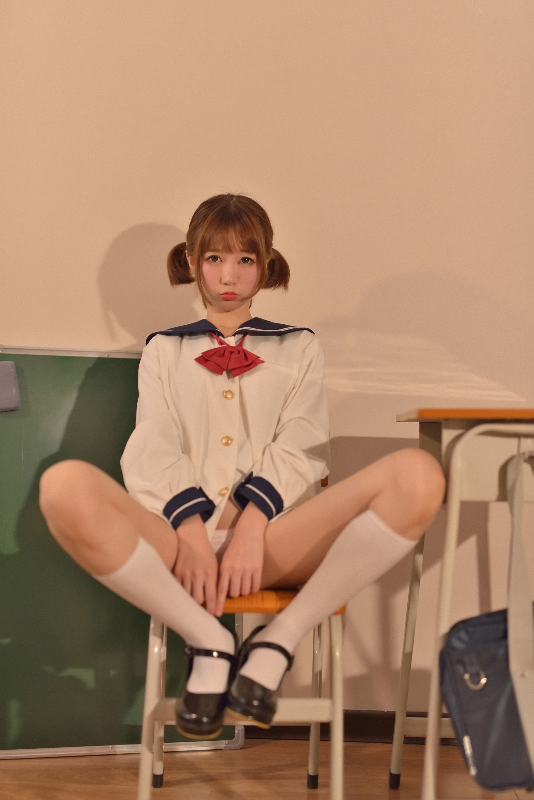 [萝莉COS] NAGISA魔物喵 VOL.08 生理课