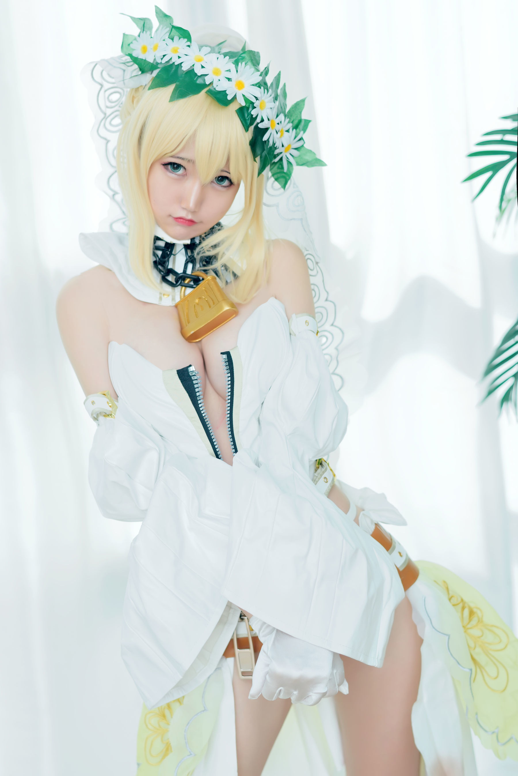 [萝莉COS] Nagesa魔物女本 白衣骑士
