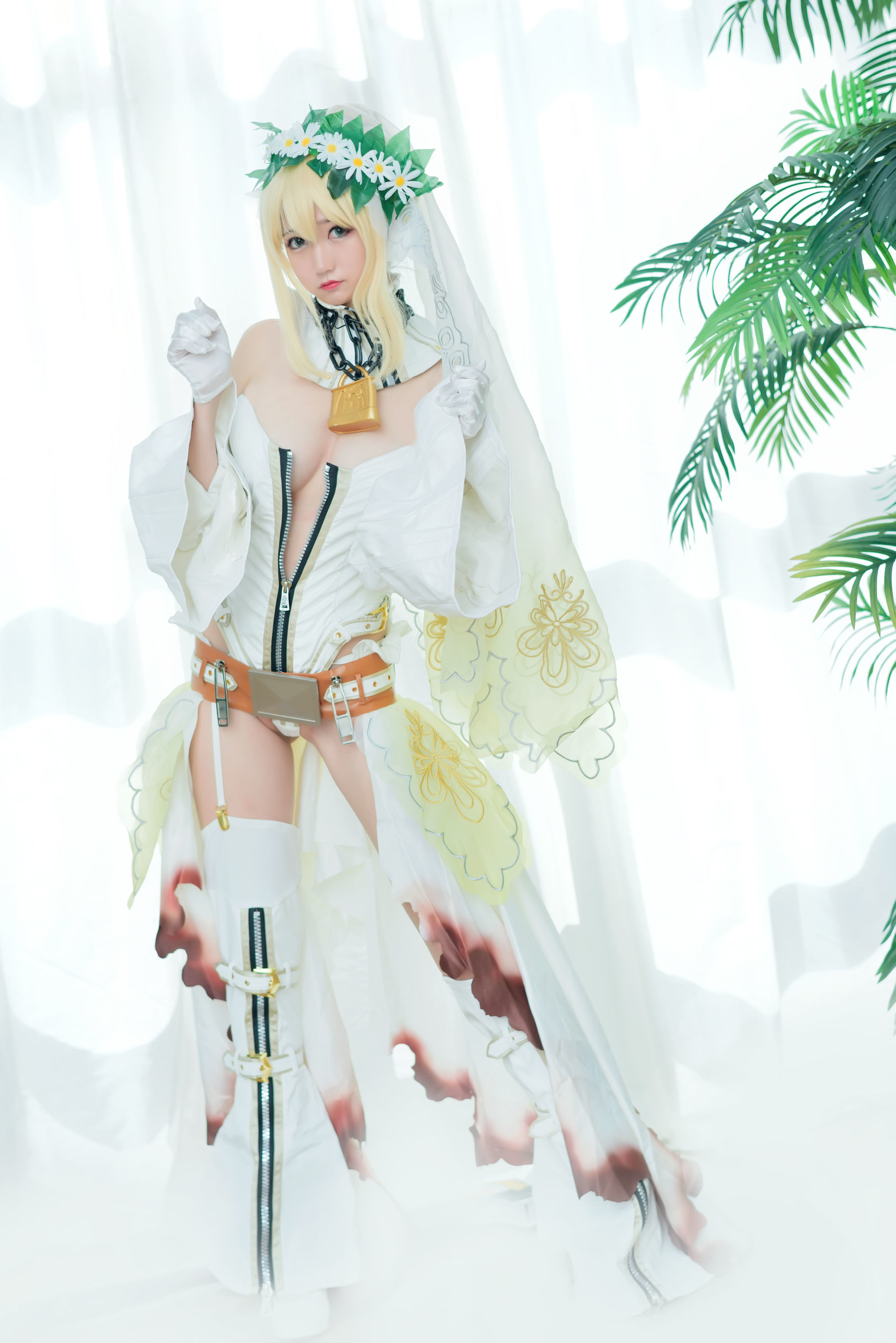 [萝莉COS] Nagesa魔物女本 白衣骑士