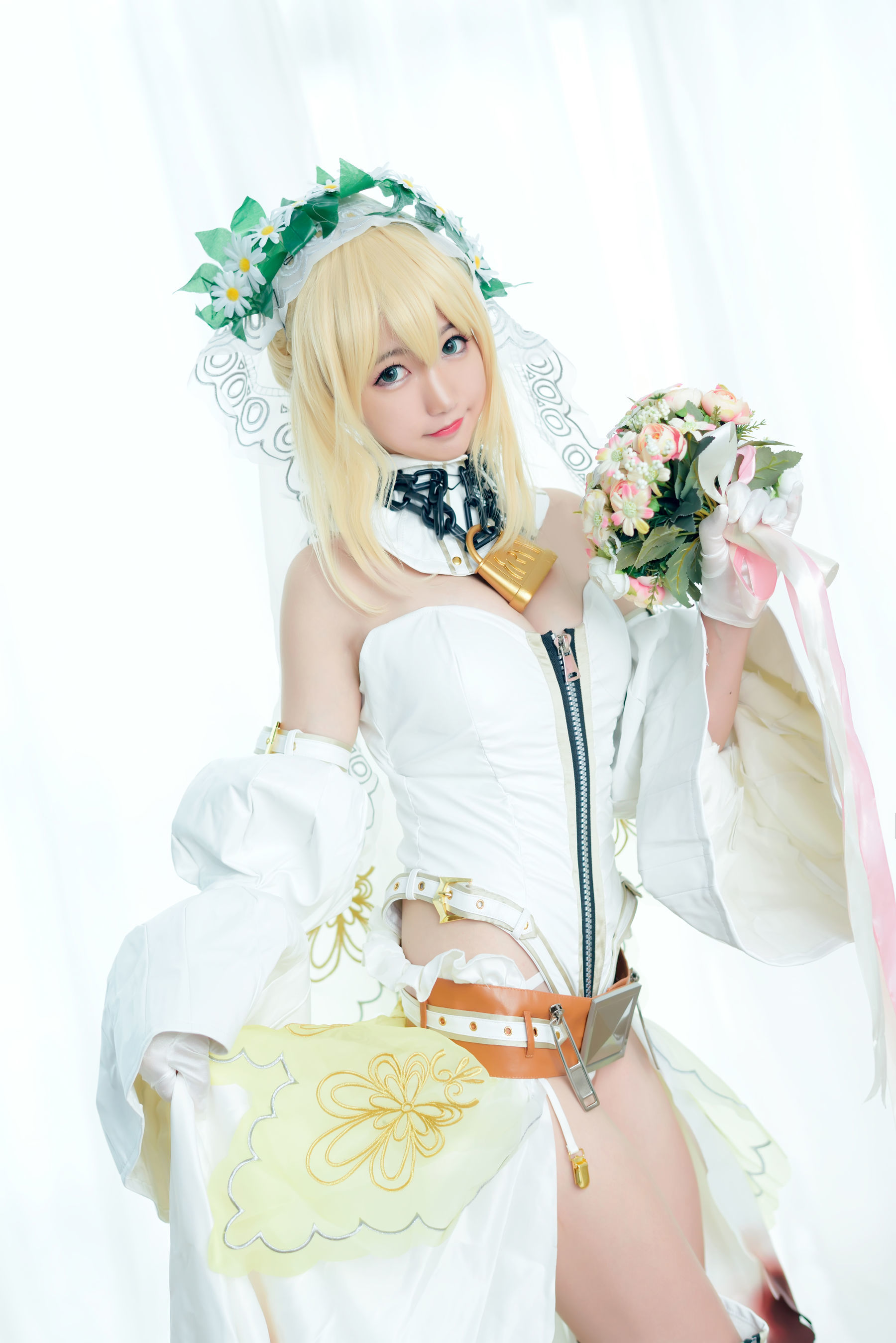 [萝莉COS] Nagesa魔物女本 白衣骑士
