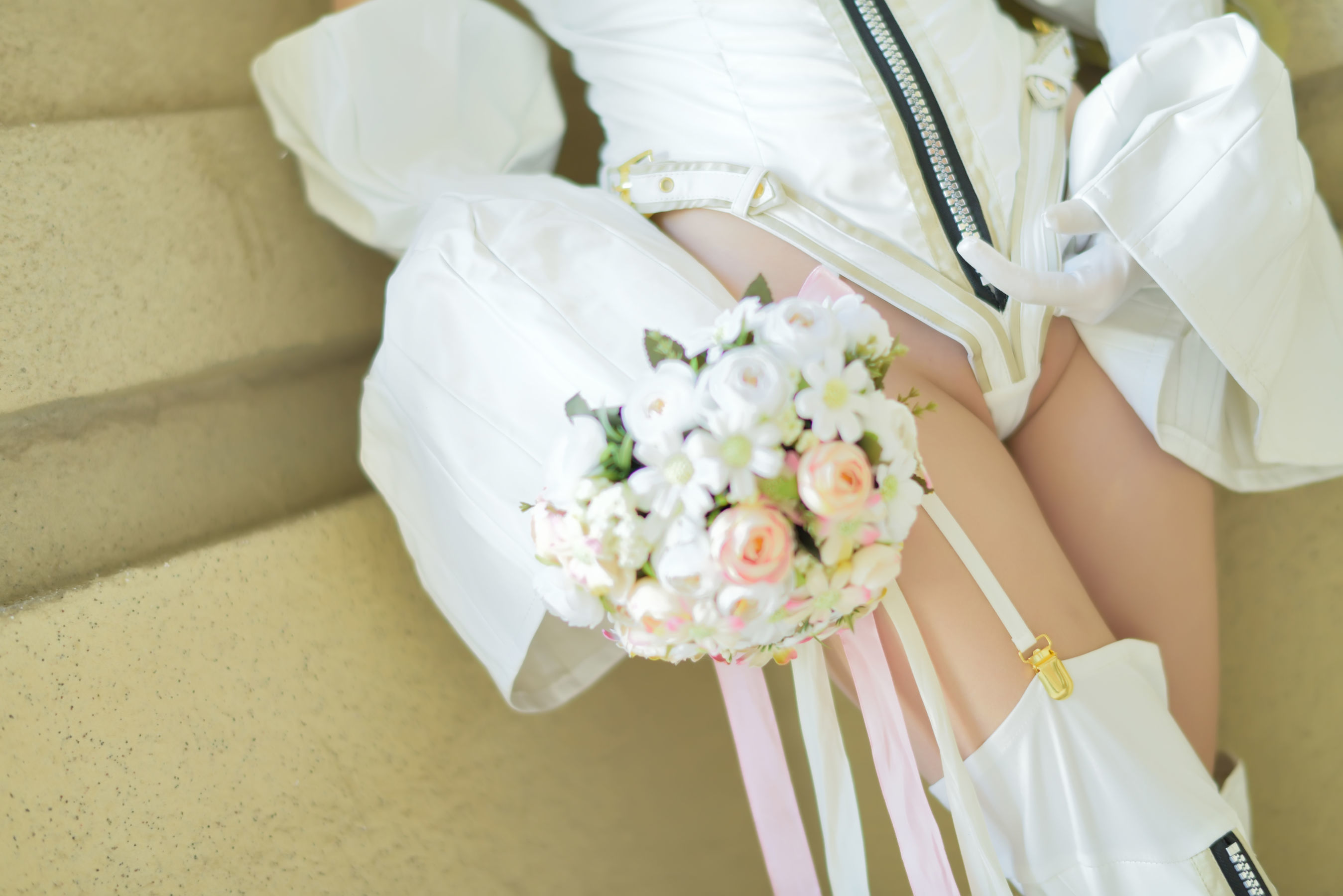[萝莉COS] Nagesa魔物女本 白衣骑士