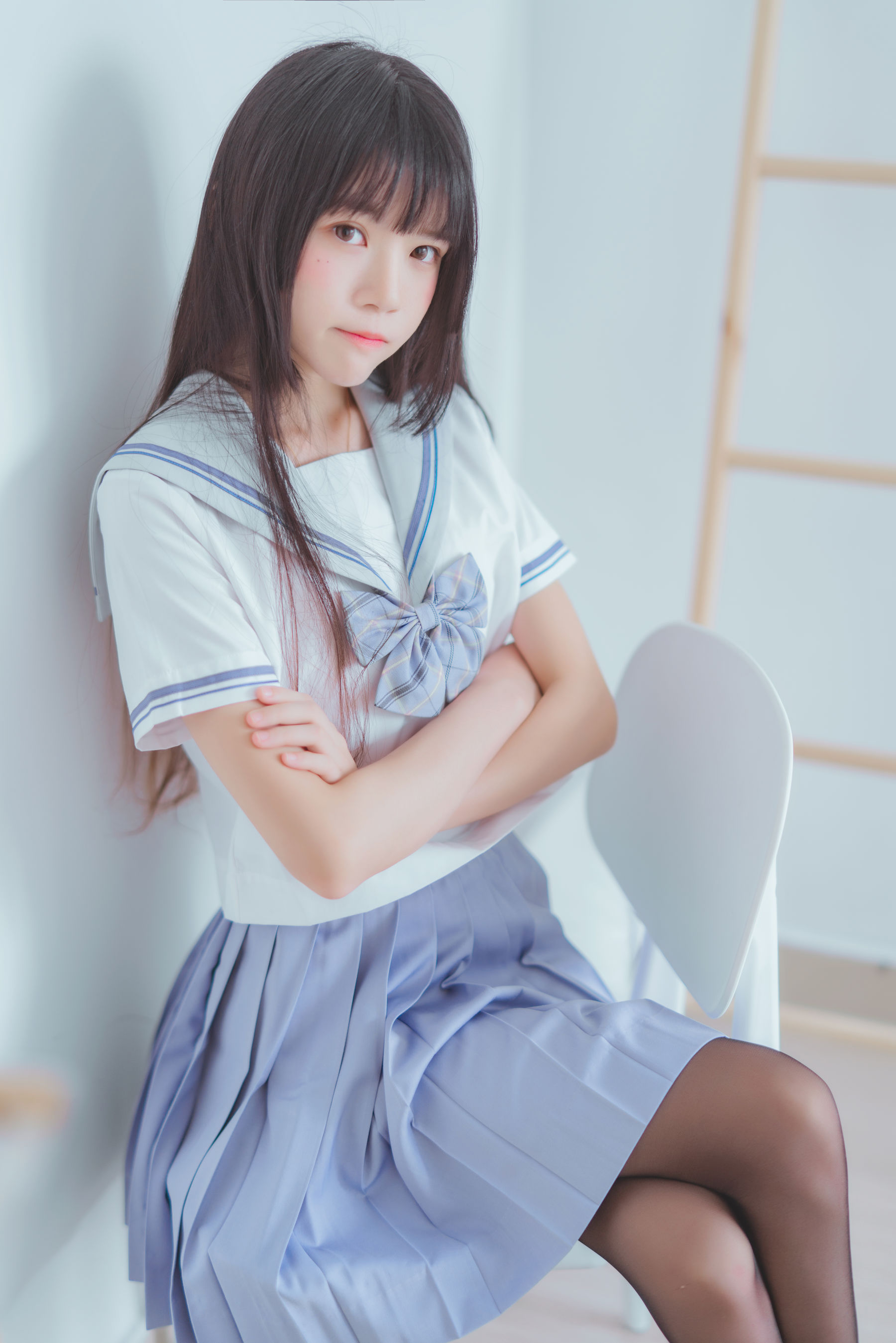 [萝莉COS] 桜桃喵 - 校服黑丝