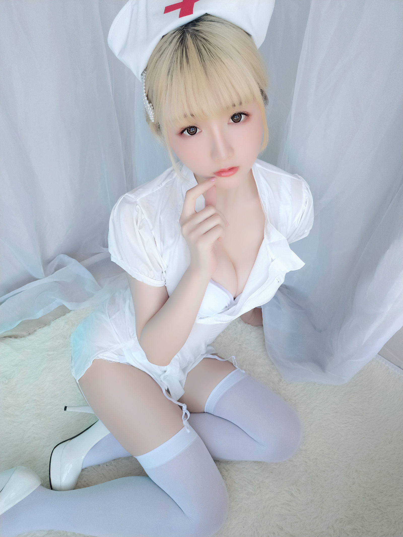 [萝莉COS] 星之迟迟 VOL.17 夜勤病栋
