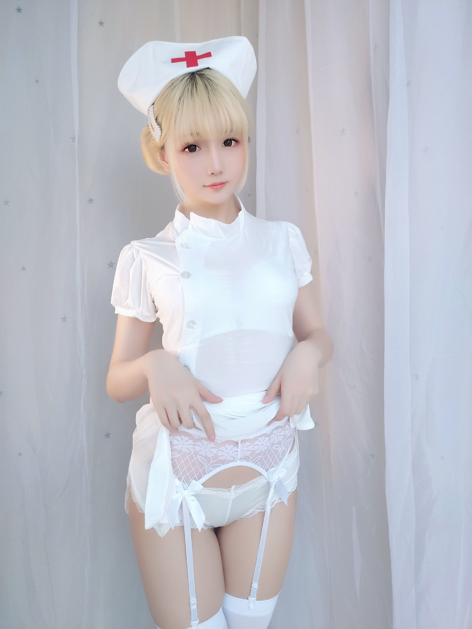 [萝莉COS] 星之迟迟 VOL.17 夜勤病栋