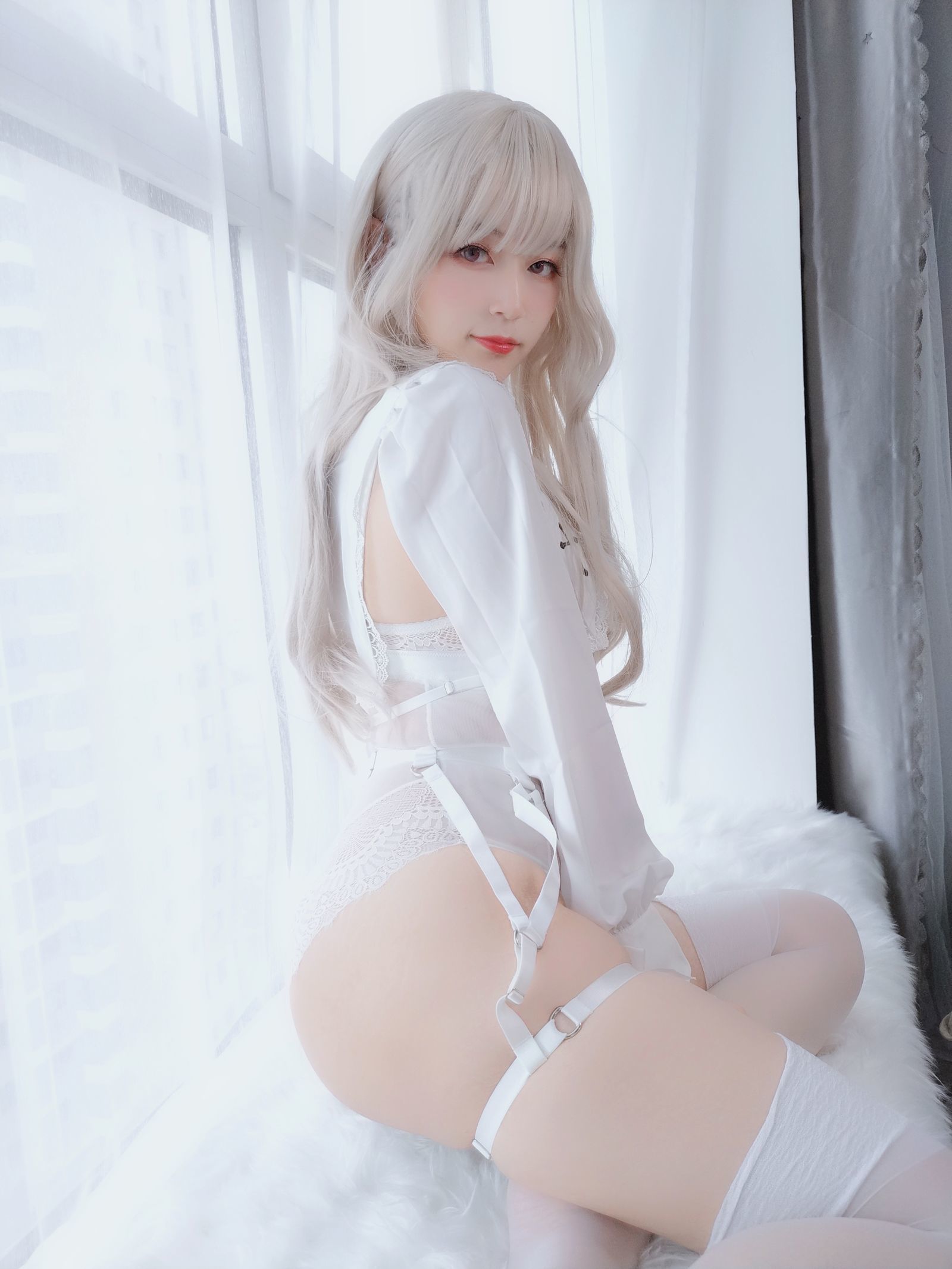 [萝莉COS] 白银 - 纯白圣女