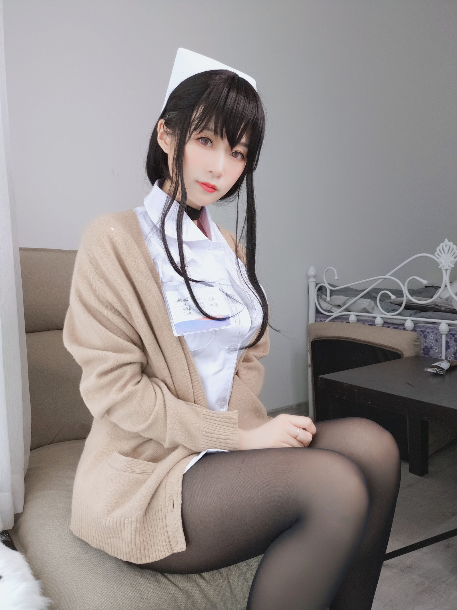 [萝莉COS] 白银 - 长发小护士