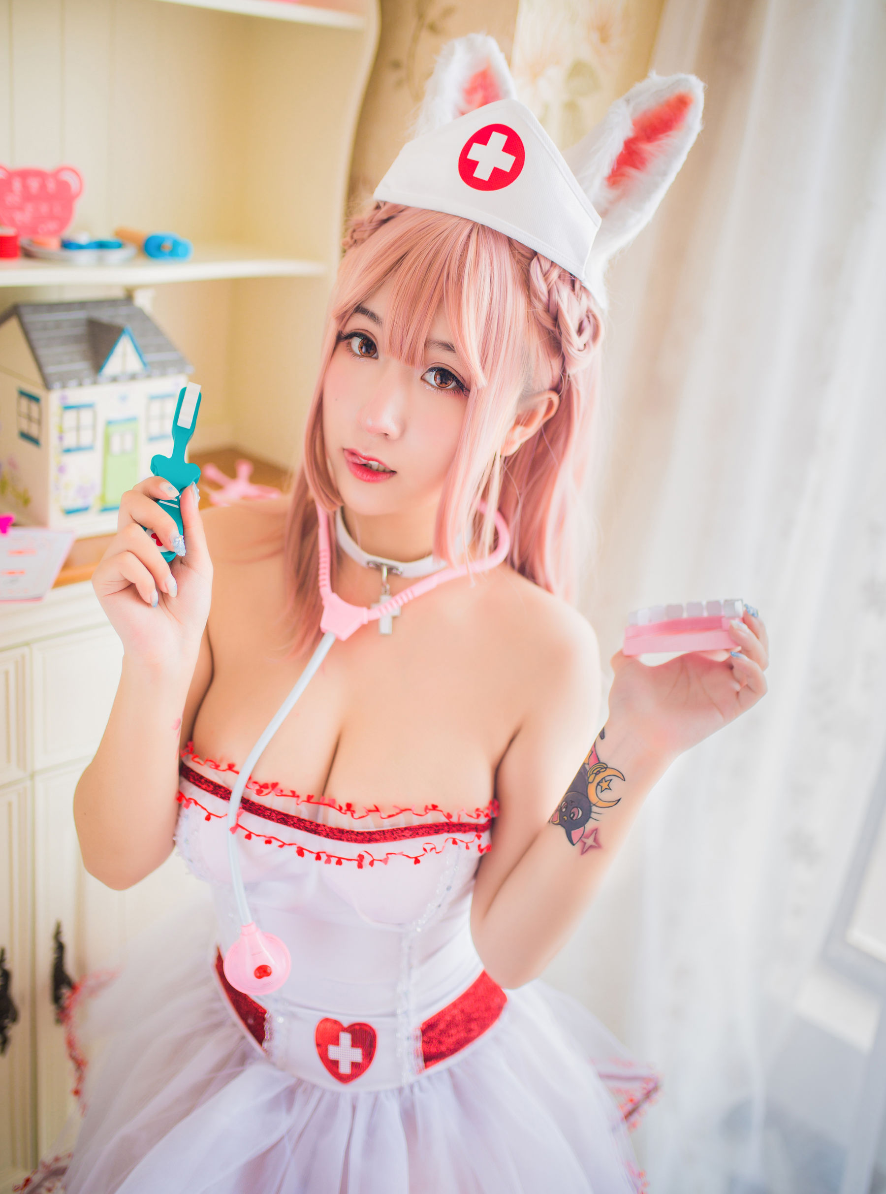 [萝莉COS] 巨乳猫九酱Sakura - 兽の物语
