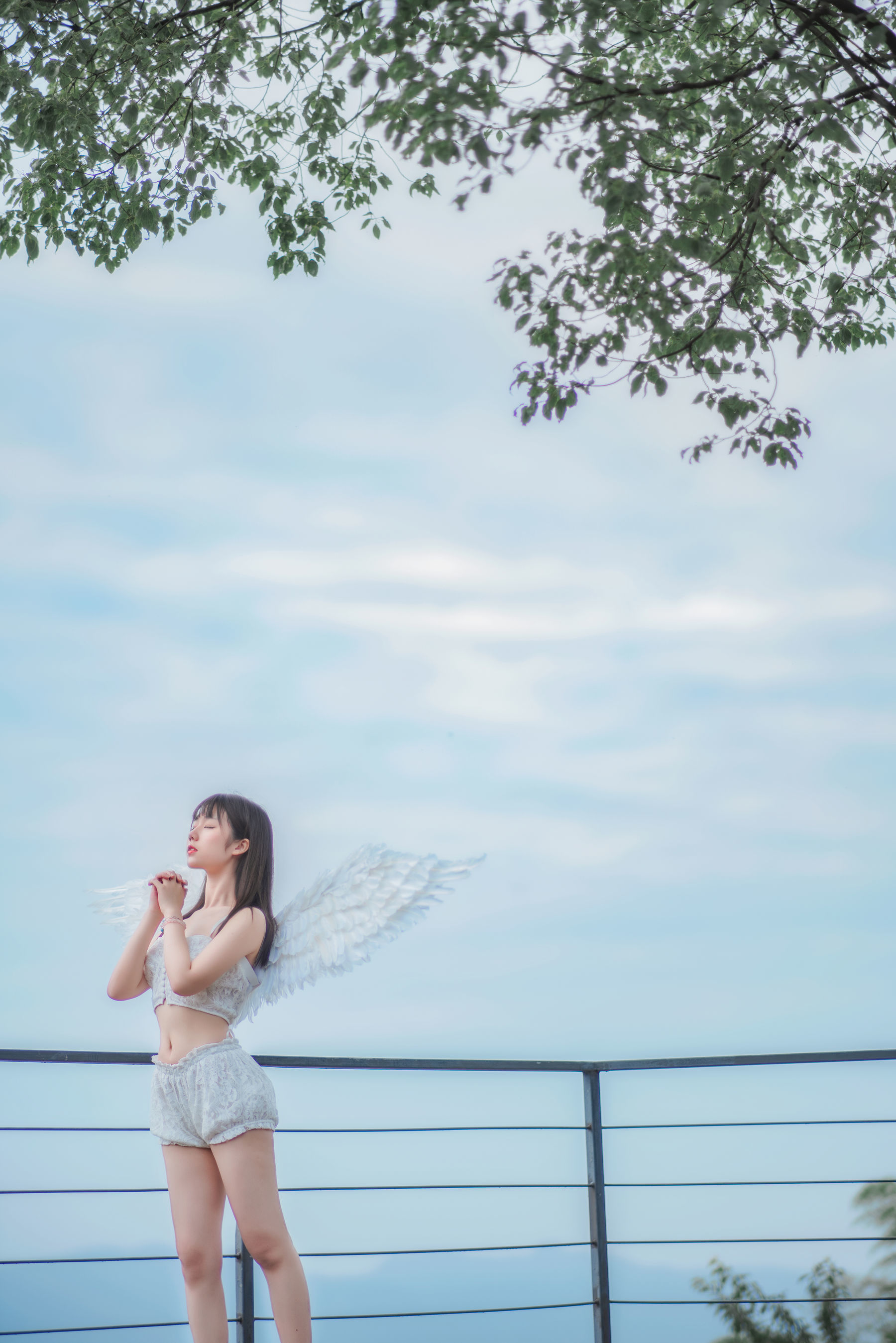 [萝莉COS] 微博福利姬镜酱 - 空镜
