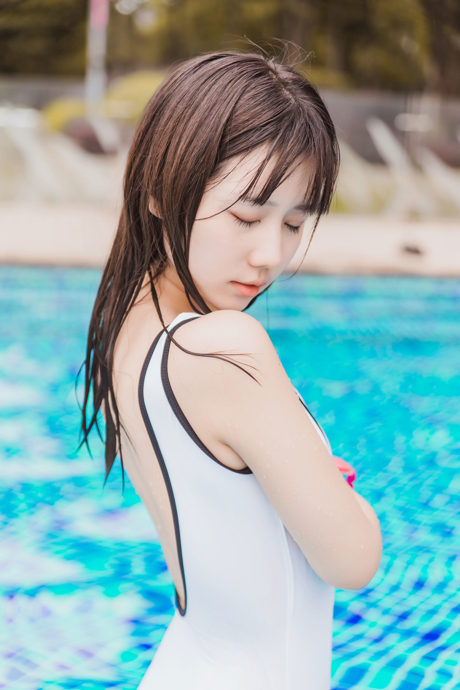 [萝莉COS] 微博福利姬镜酱 - 空镜