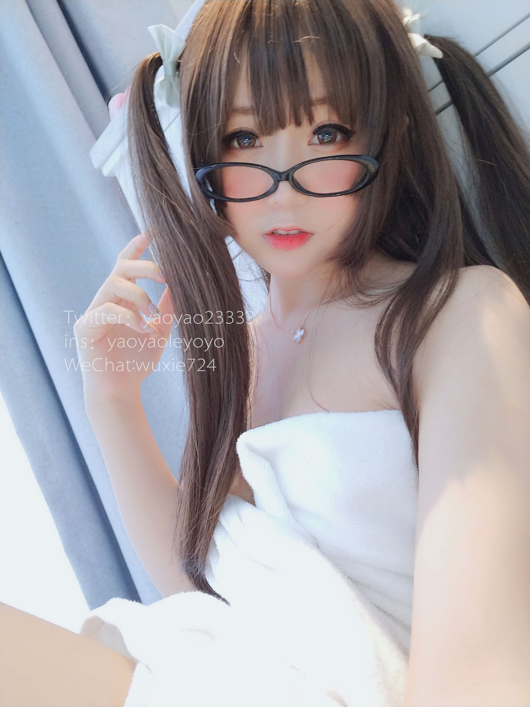 [萝莉COS] 摇摇乐yoyo - 浴巾风情