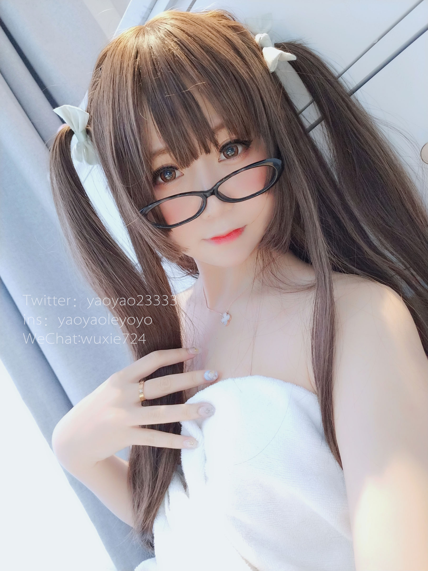 [萝莉COS] 摇摇乐yoyo - 浴巾风情