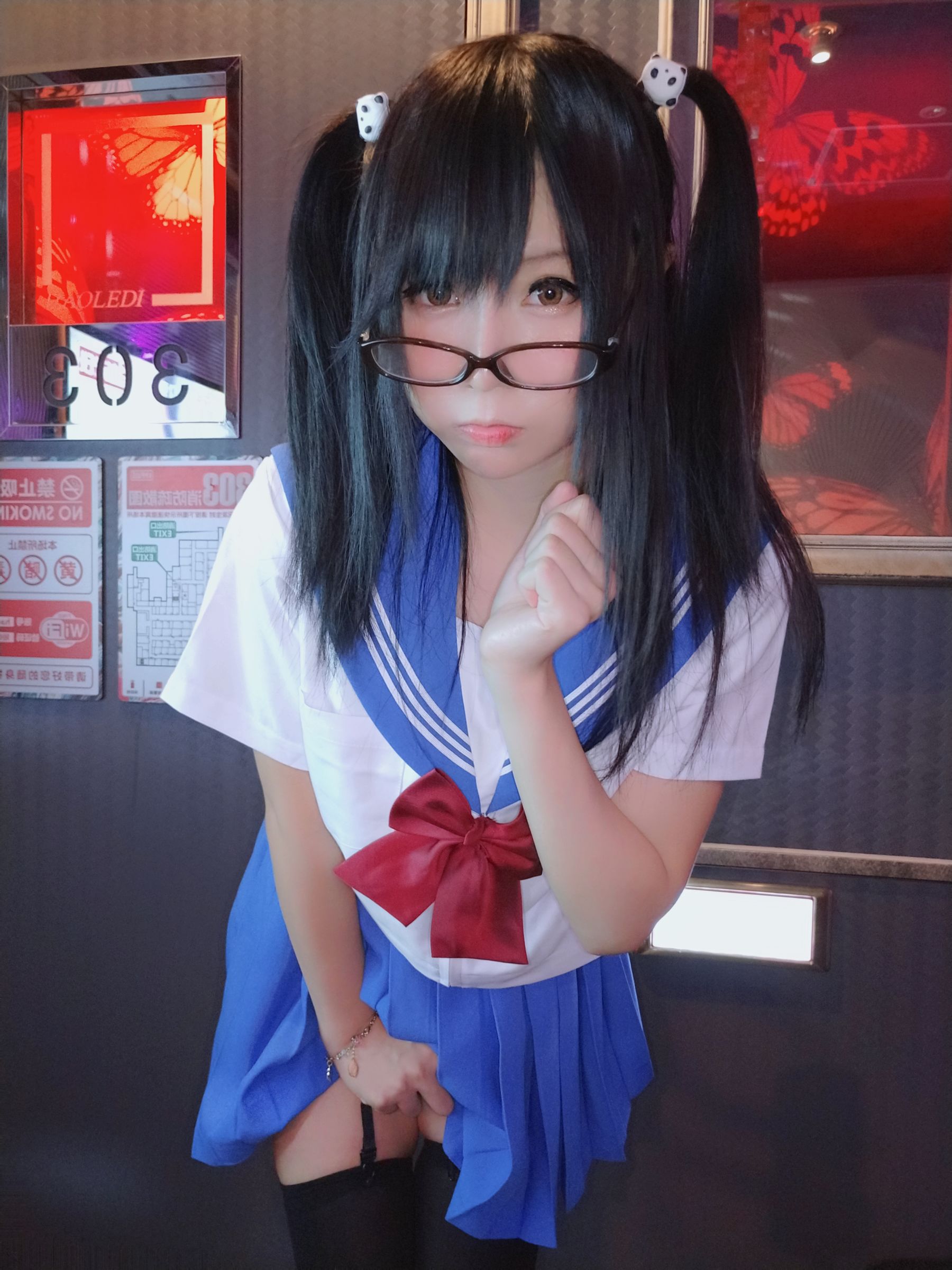 [萝莉COS] 摇摇乐yoyo - 诱人小学妹